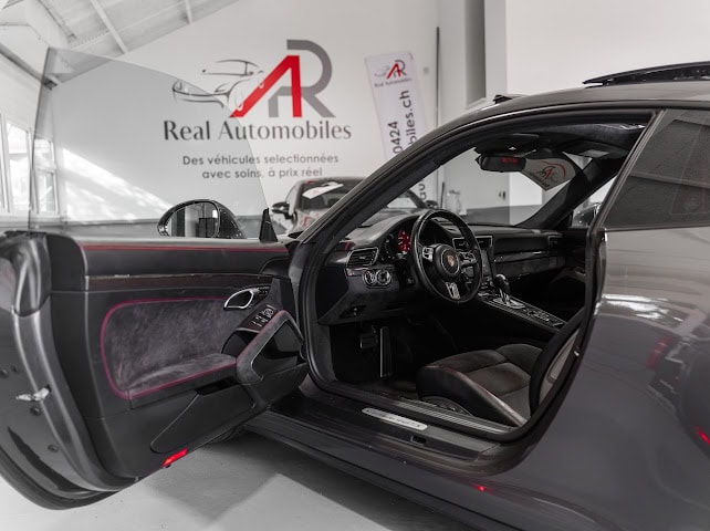 PORSCHE 911 Carrera 4 GTS PDK 991.2.-image-15