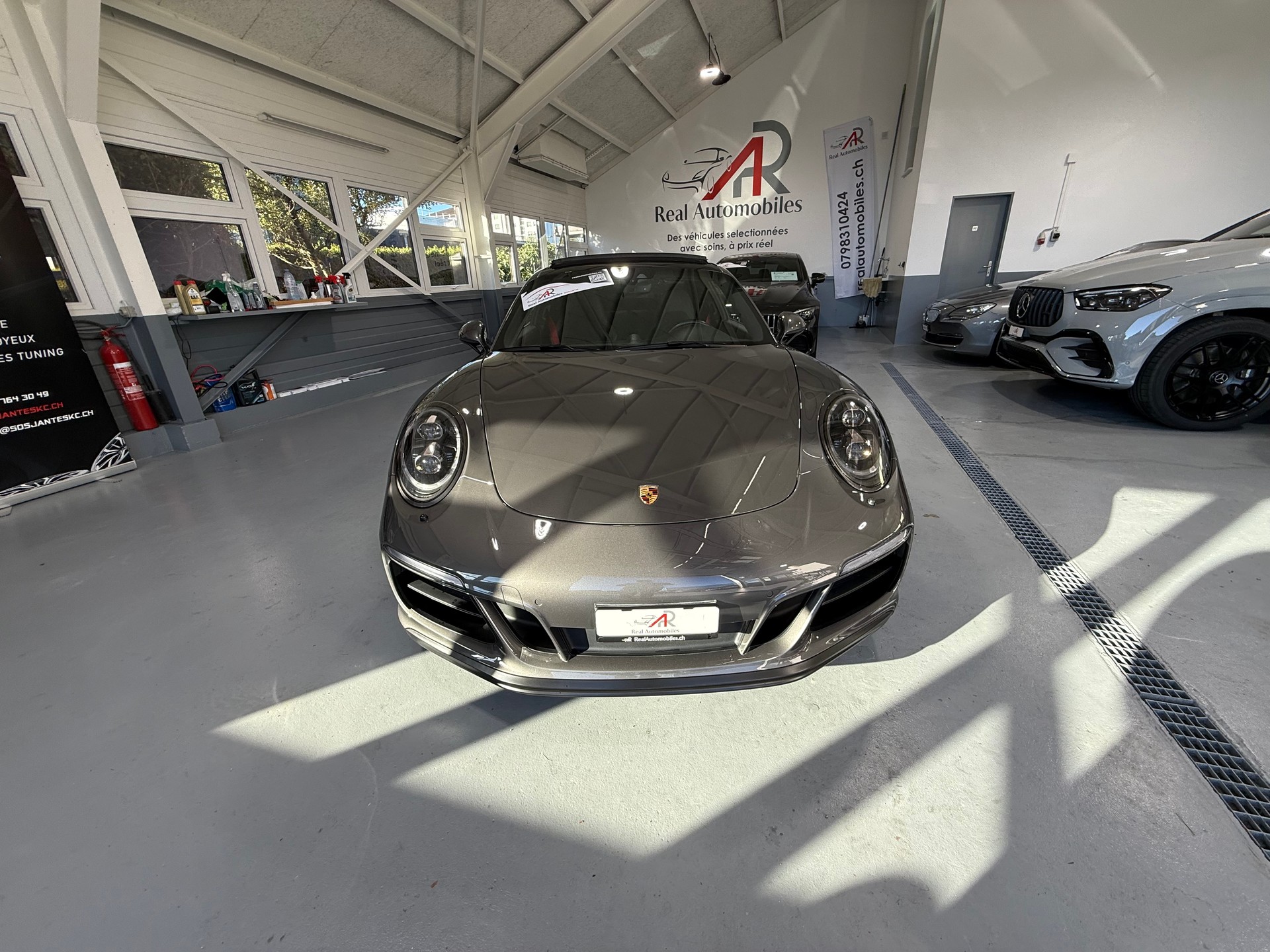 PORSCHE 911 Carrera 4 GTS PDK 991.2.-image-13