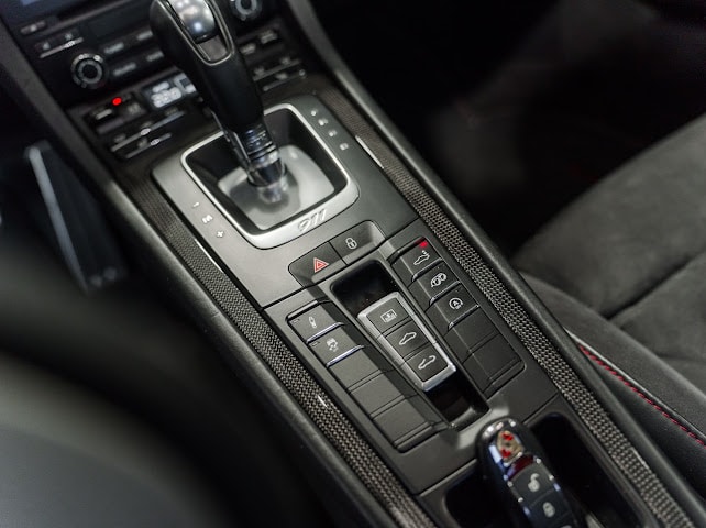 PORSCHE 911 Carrera 4 GTS PDK 991.2.-image-31