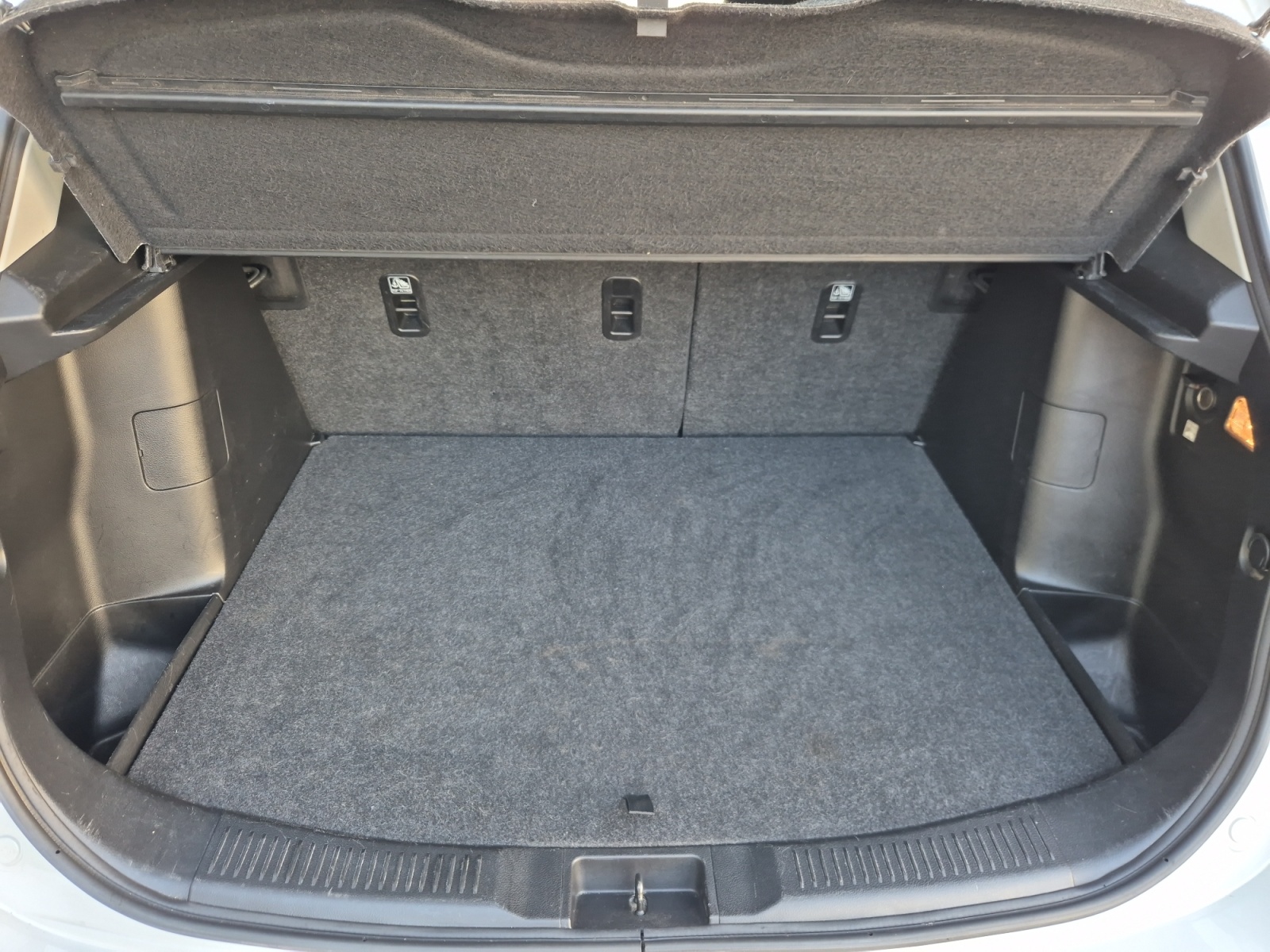SUZUKI SX4 S-Cross 1.6 TD PizSulai 4WD TCSS-image-9
