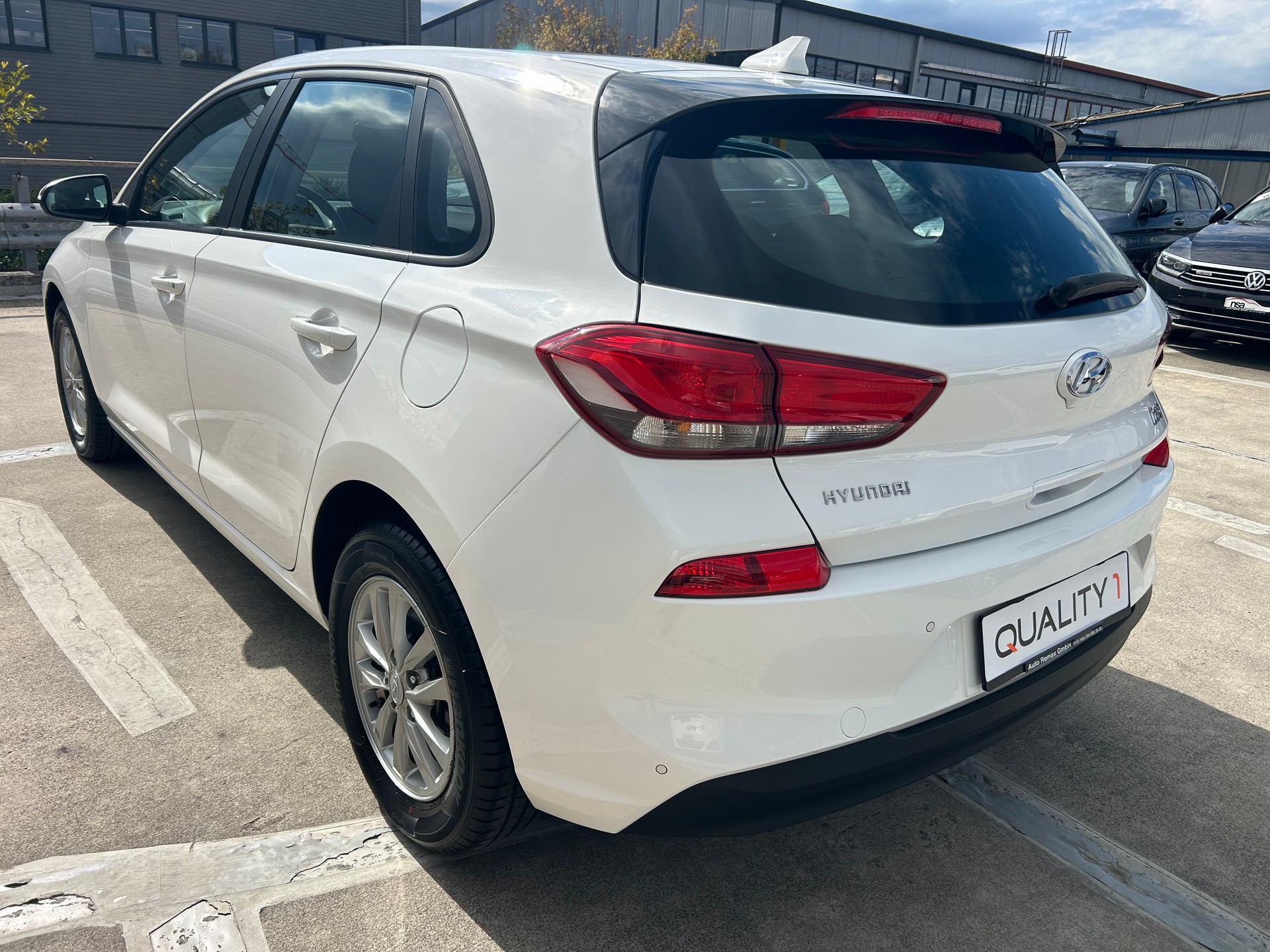 HYUNDAI i30 1.4 T-GDI Origo DCT-image-2