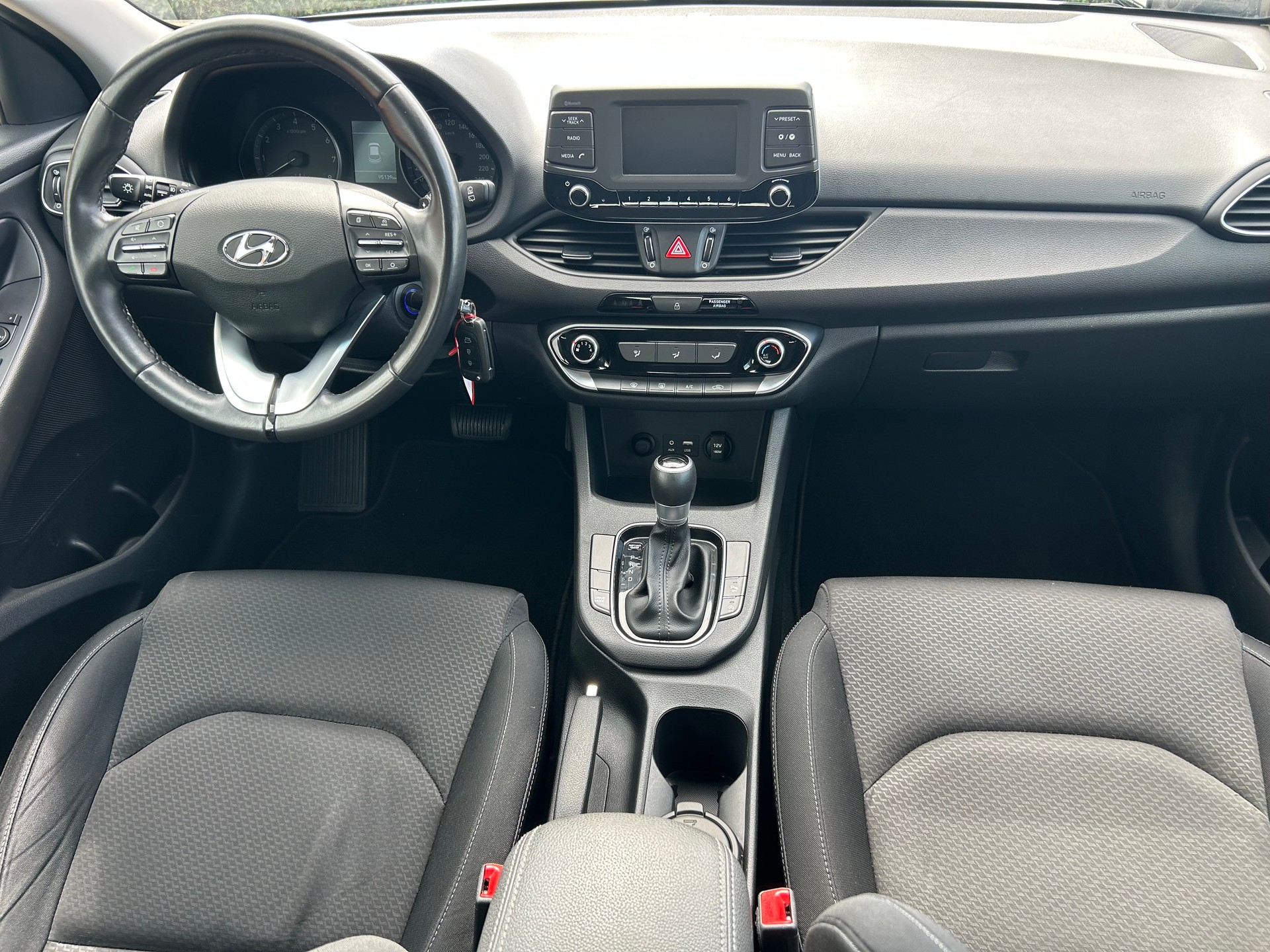 HYUNDAI i30 1.4 T-GDI Origo DCT-image-8