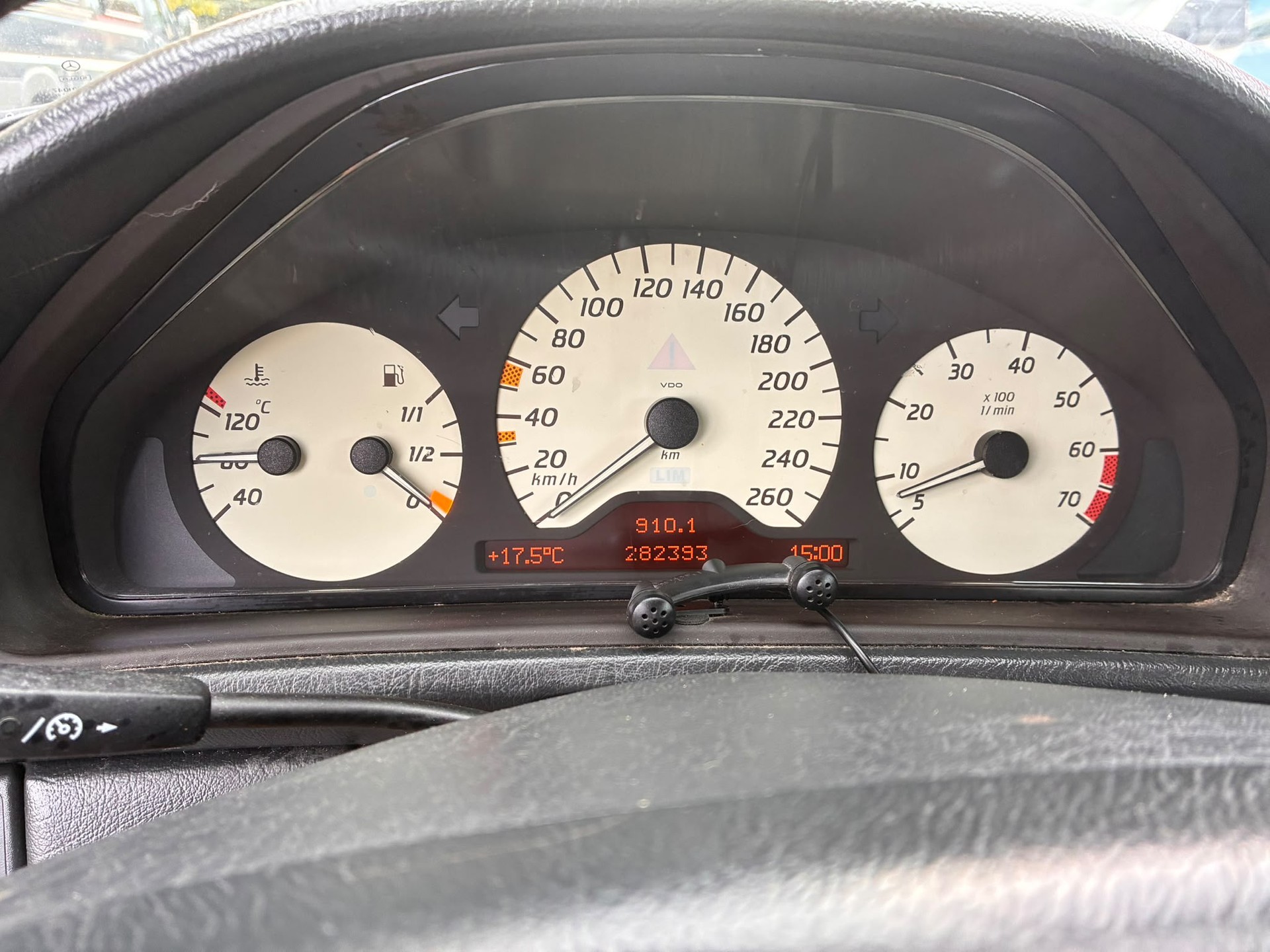 MERCEDES-BENZ CLK 320 Elégance Automatic-image-8