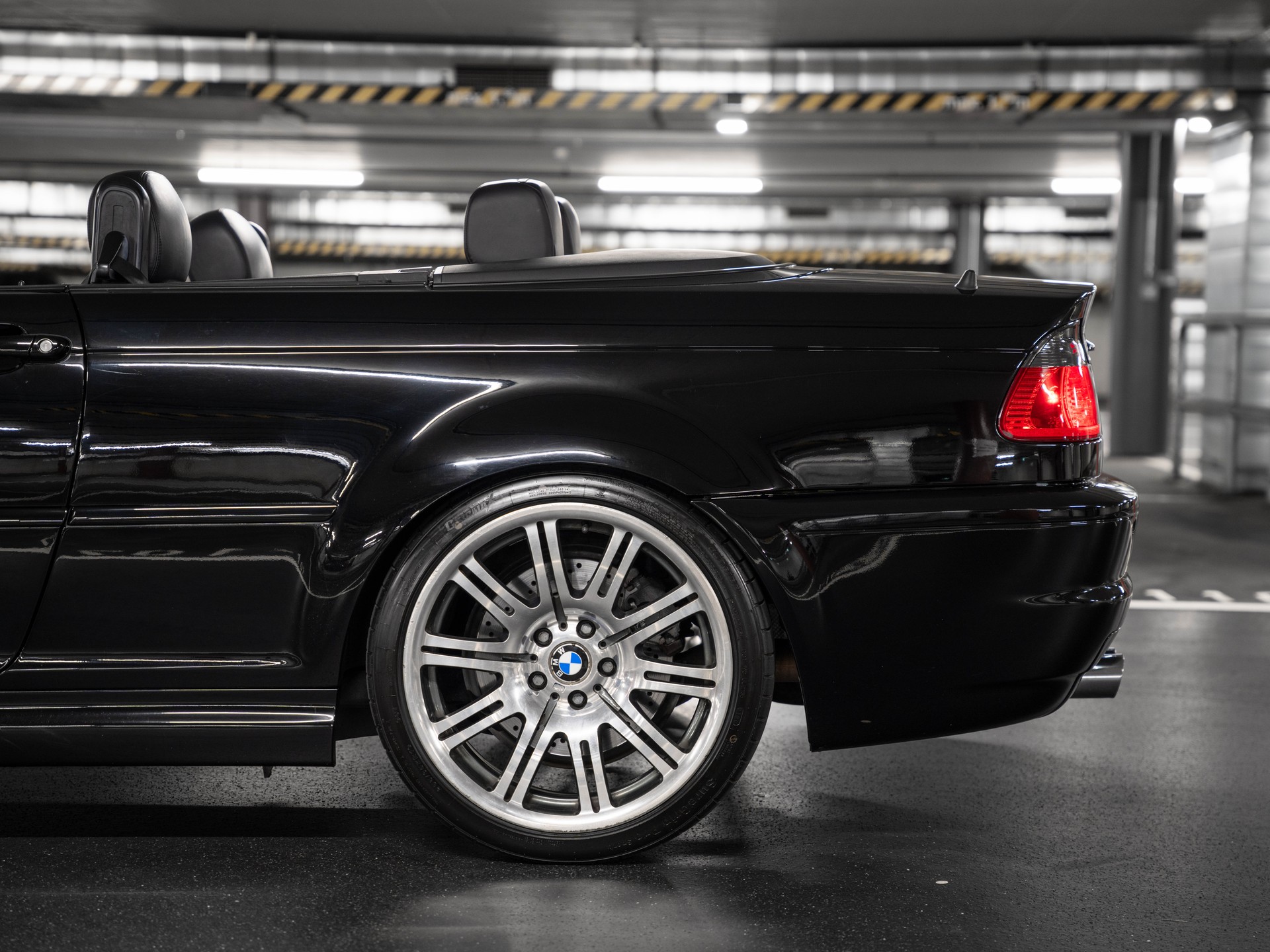 BMW M3 Cabriolet-image-4