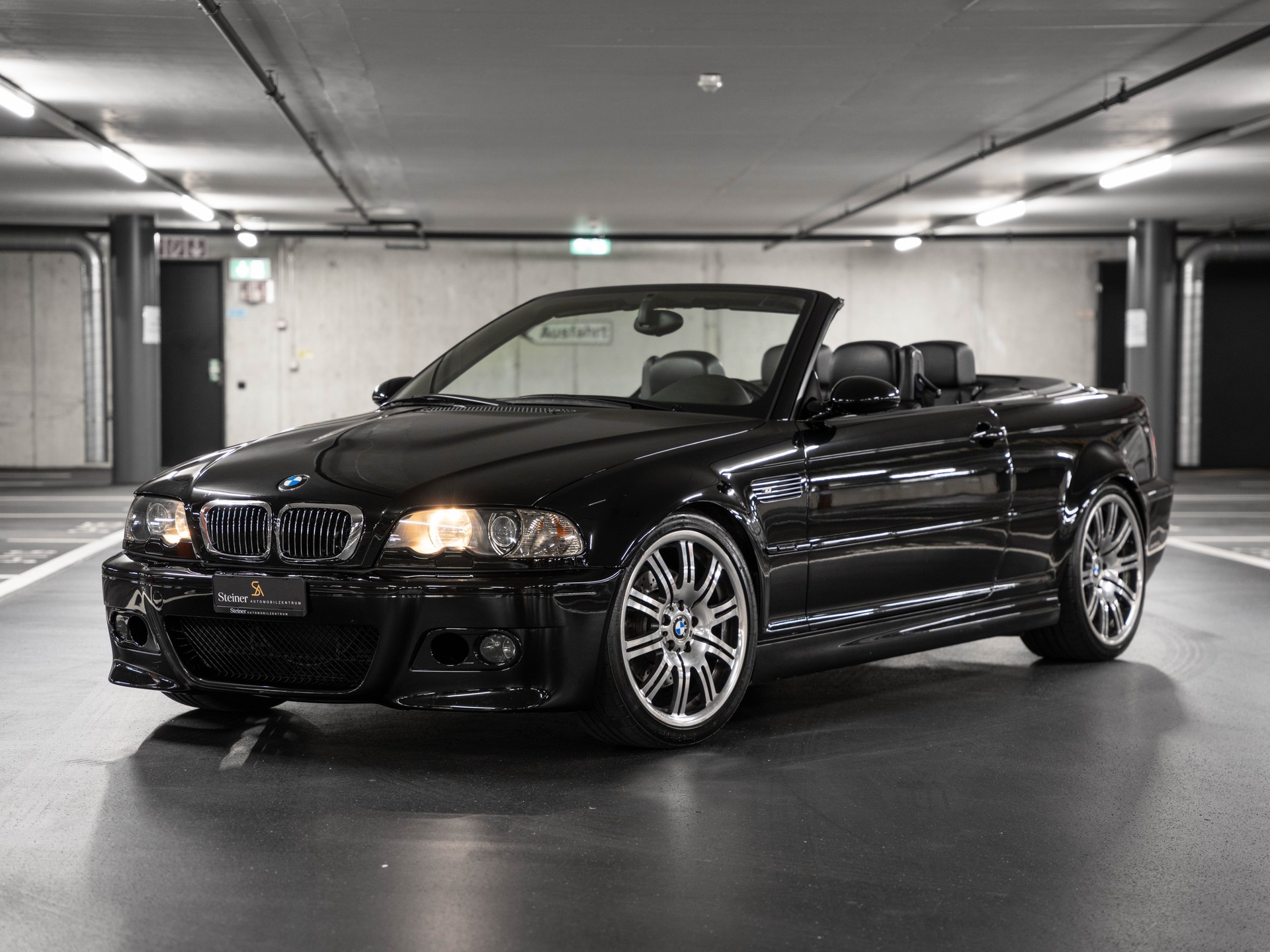 BMW M3 Cabriolet-image-0