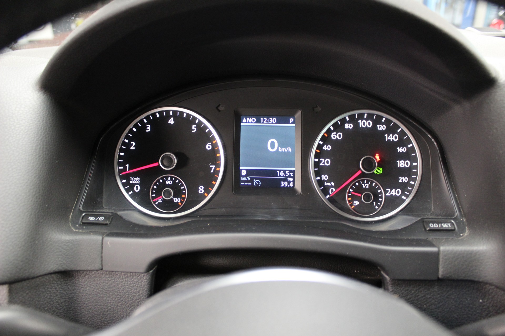 VW Tiguan 2.0 TSI R-Line Design 4Motion DSG-image-9