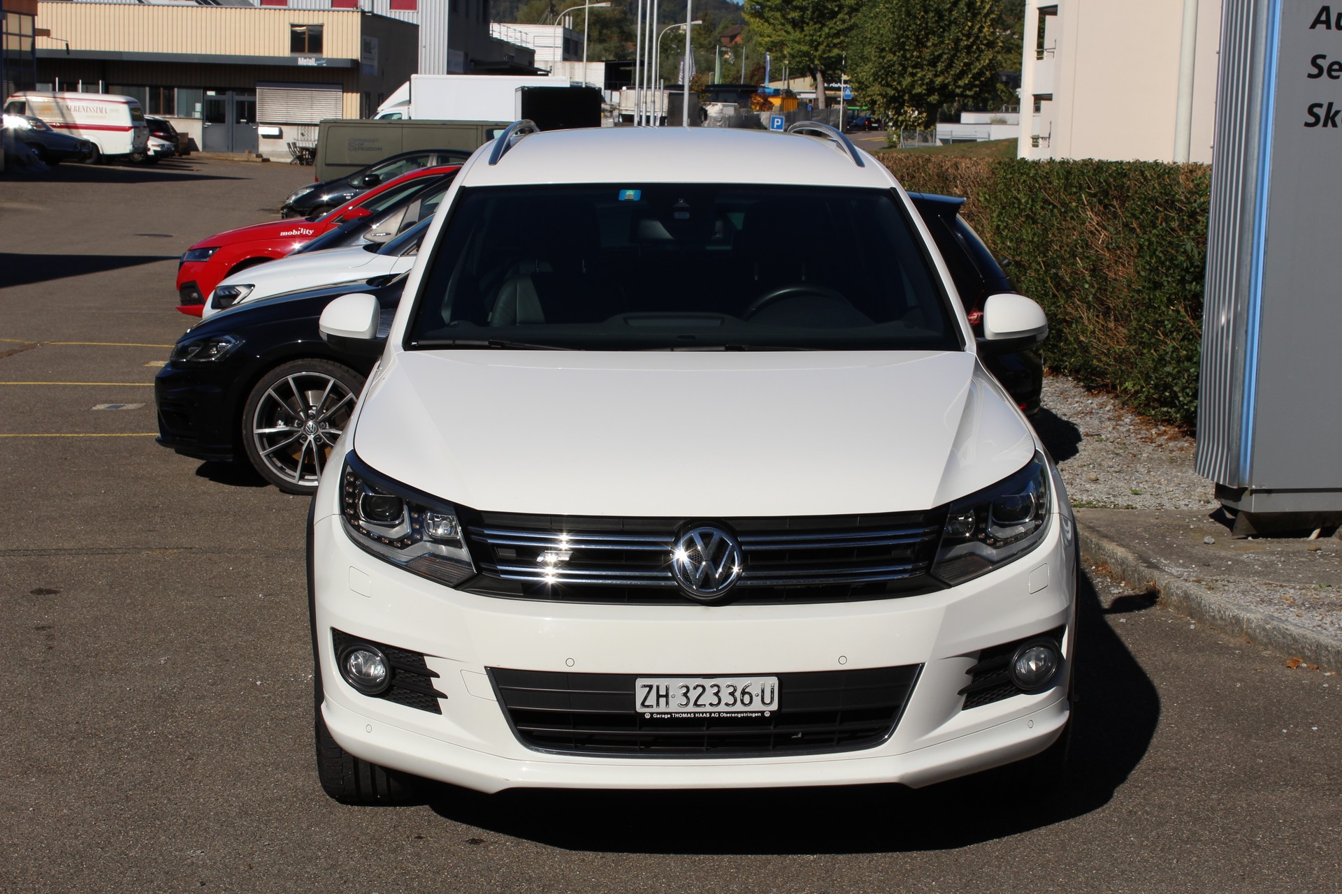 VW Tiguan 2.0 TSI R-Line Design 4Motion DSG-image-4