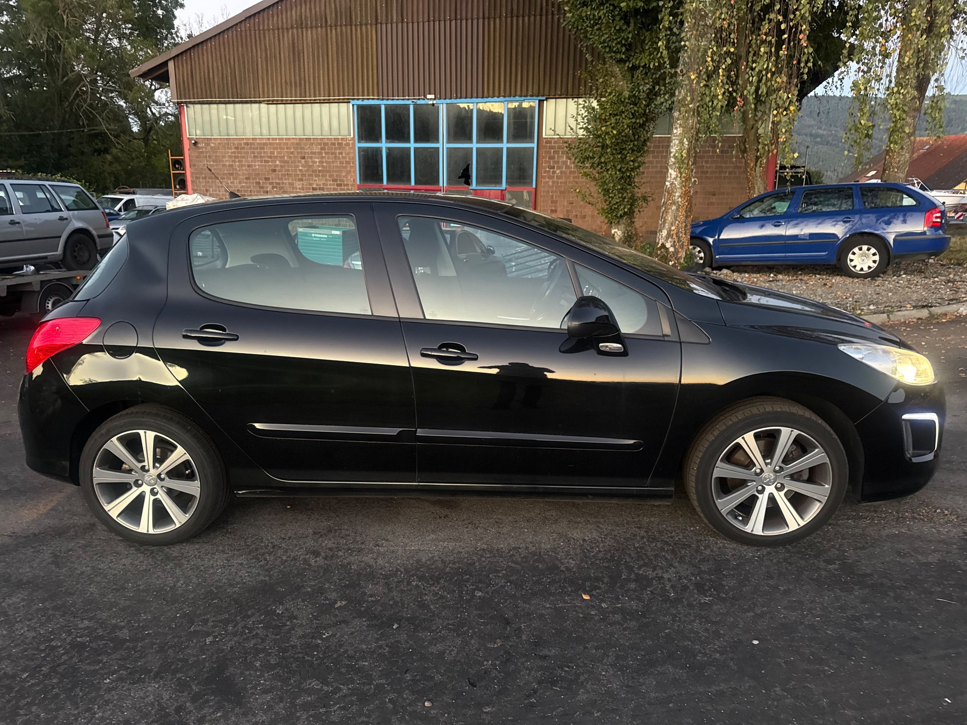 PEUGEOT 308 1.6 16V T Sport Pack-image-6