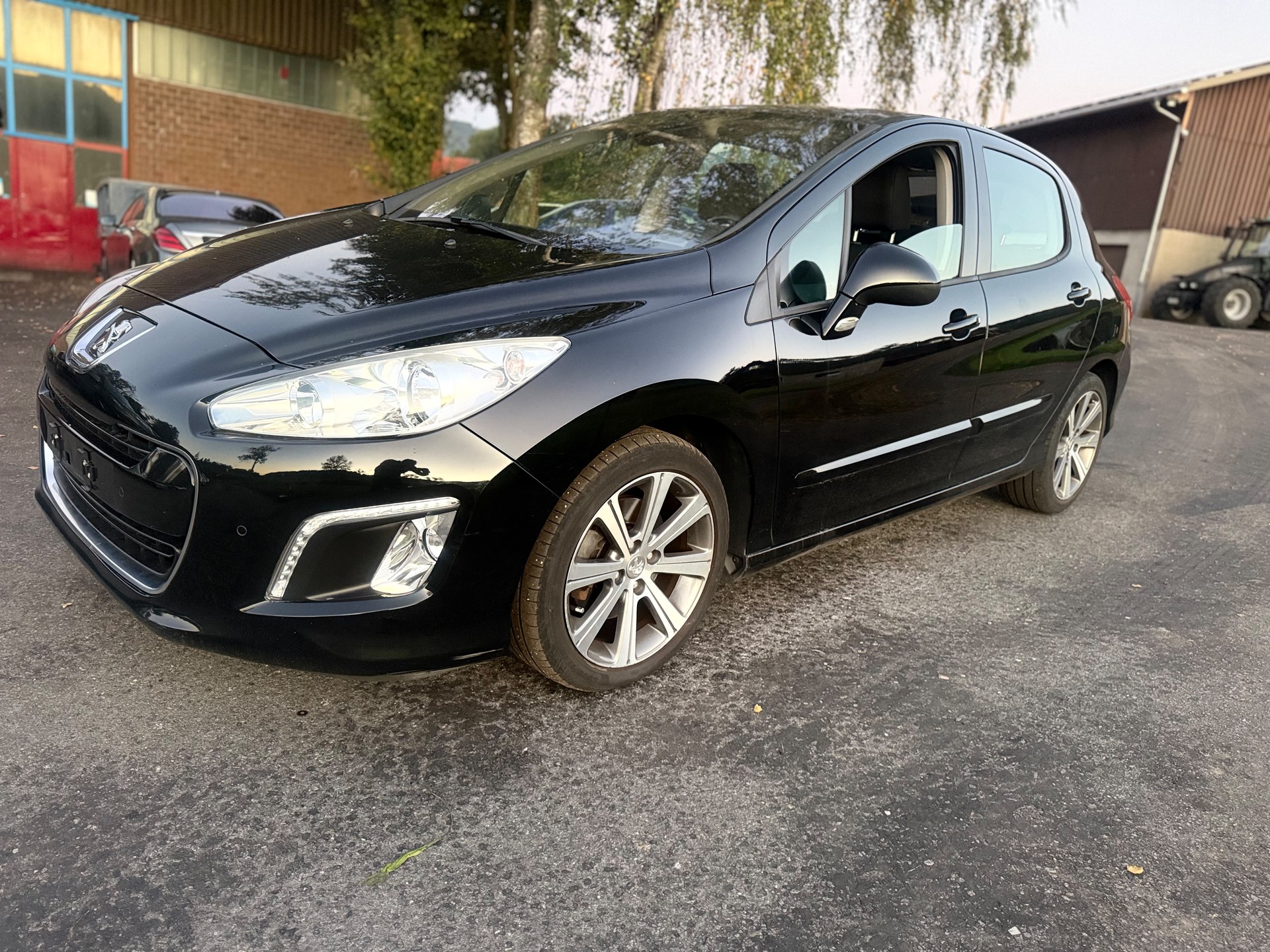 PEUGEOT 308 1.6 16V T Sport Pack-image-7
