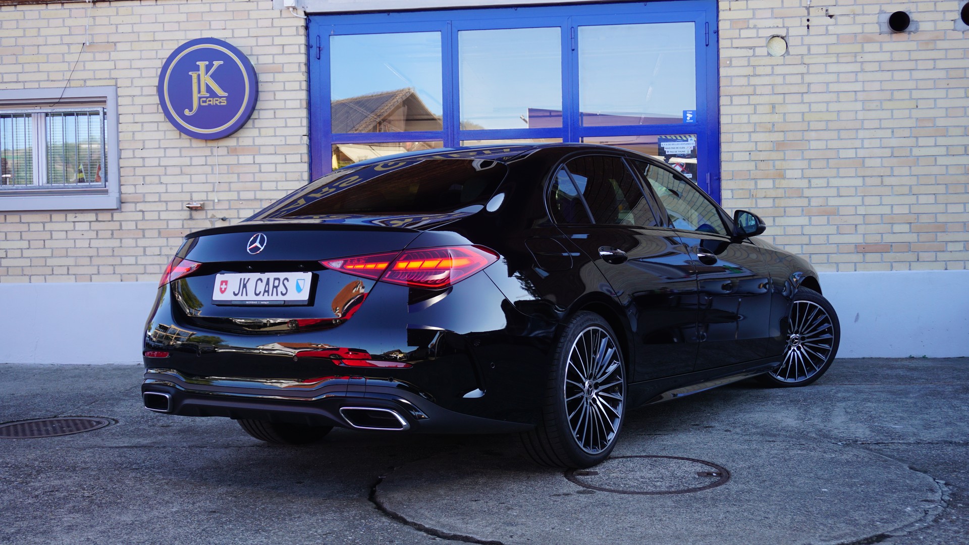 MERCEDES-BENZ C 220 d Swiss Star AMG Line 4matic-image-7