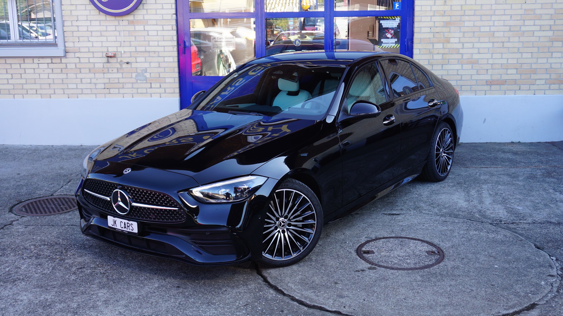 MERCEDES-BENZ C 220 d Swiss Star AMG Line 4matic-showroom-element-3