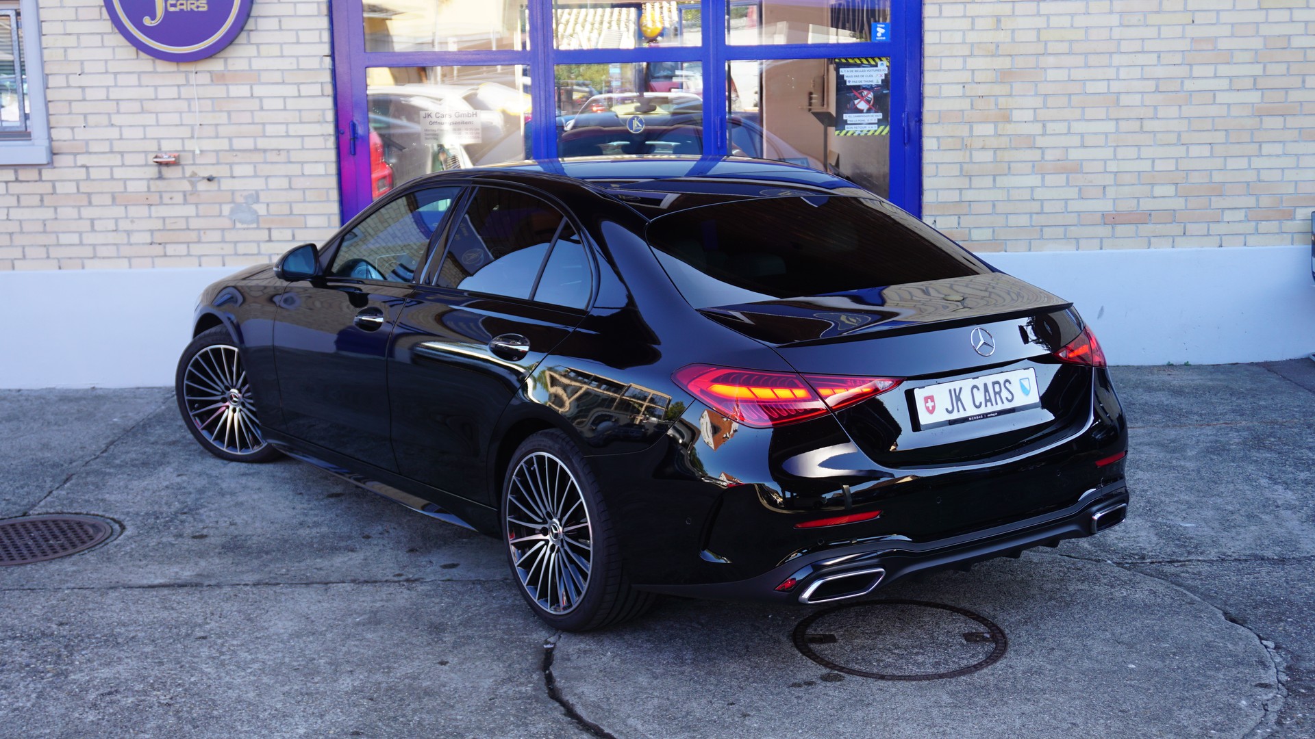 MERCEDES-BENZ C 220 d Swiss Star AMG Line 4matic-image-8