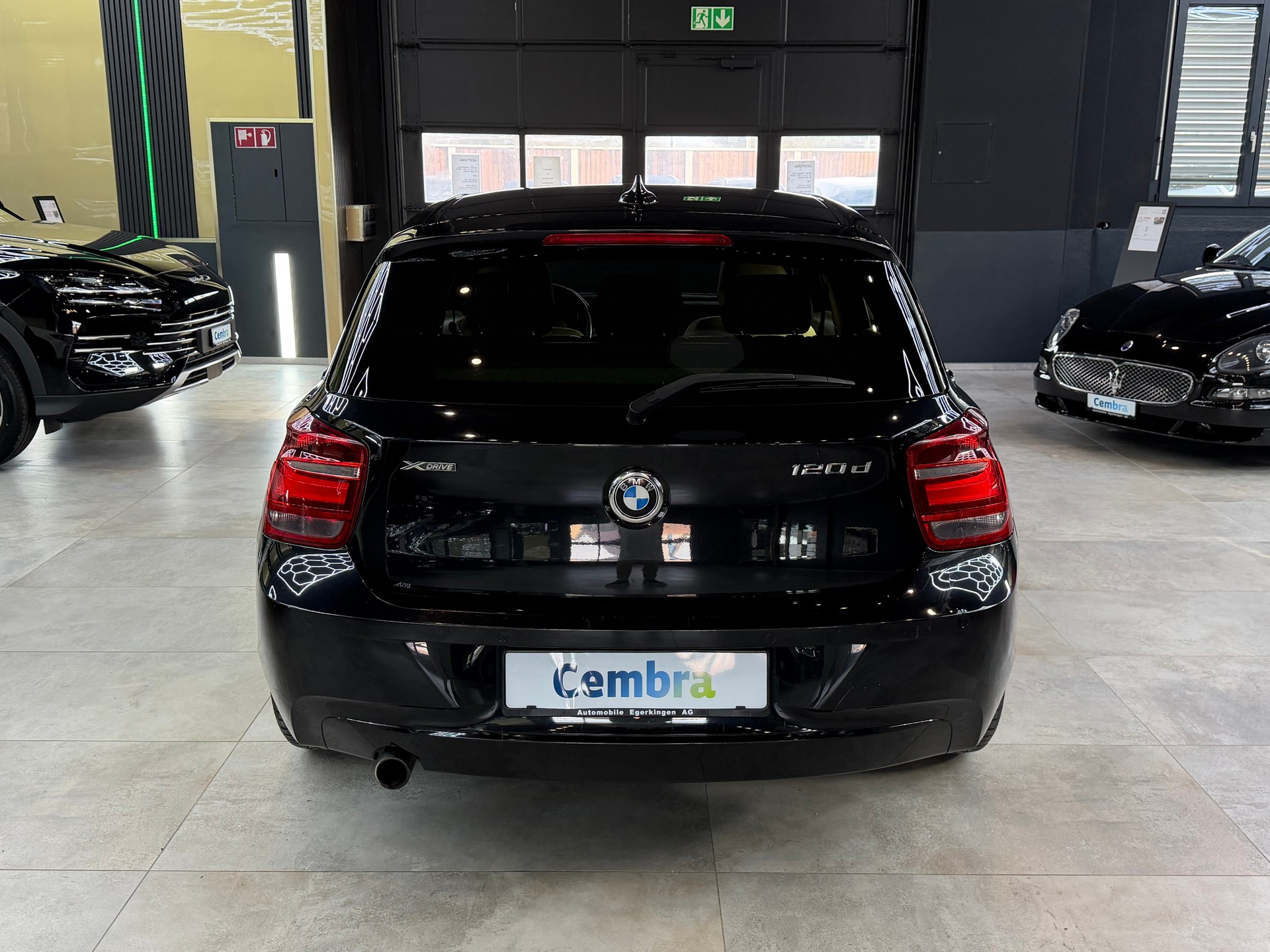 BMW 120d xDrive-image-5