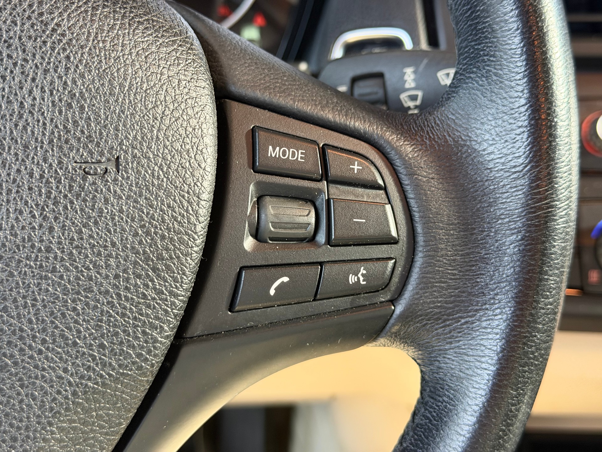 BMW 120d xDrive-image-20