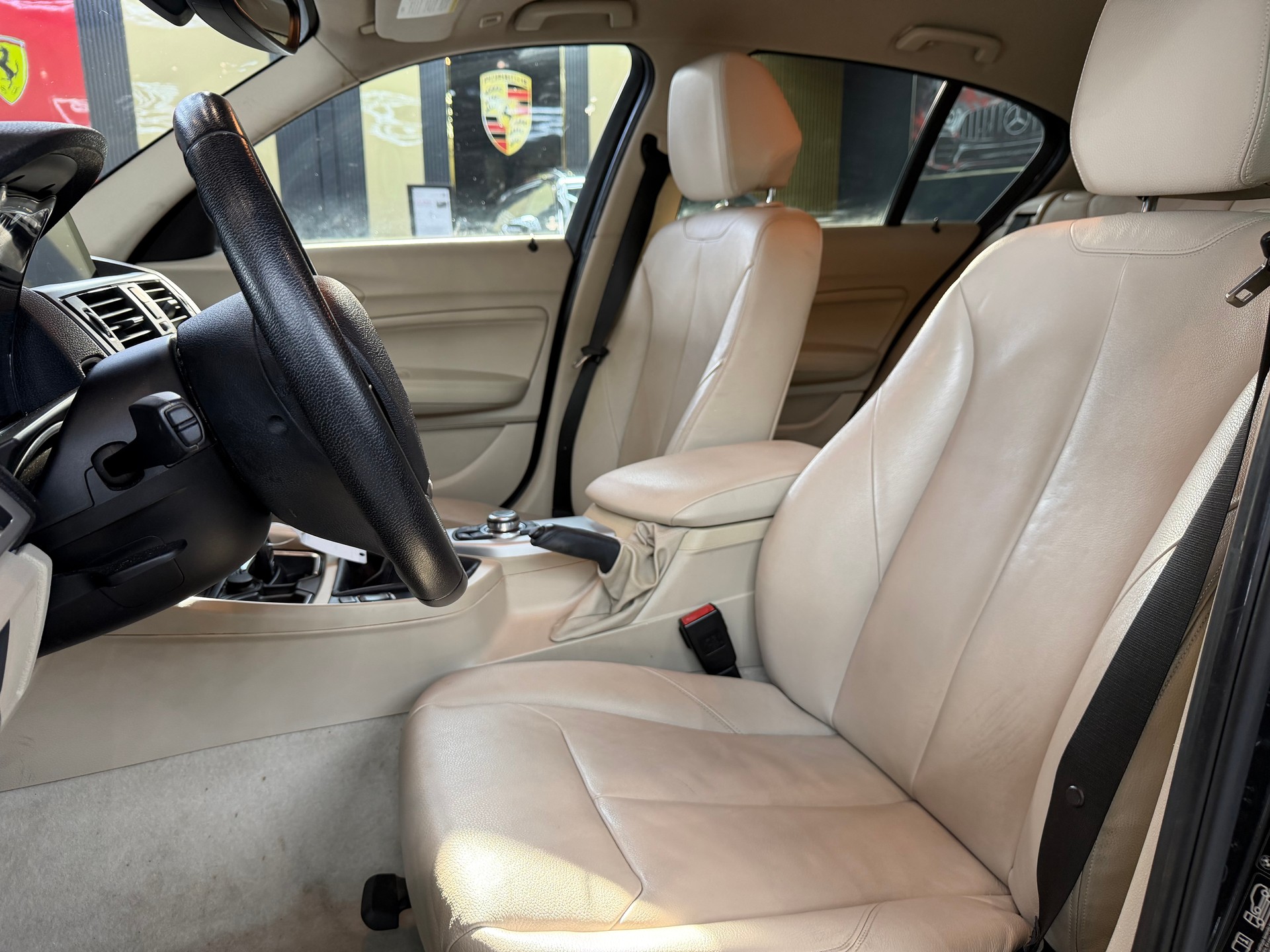 BMW 120d xDrive-image-9
