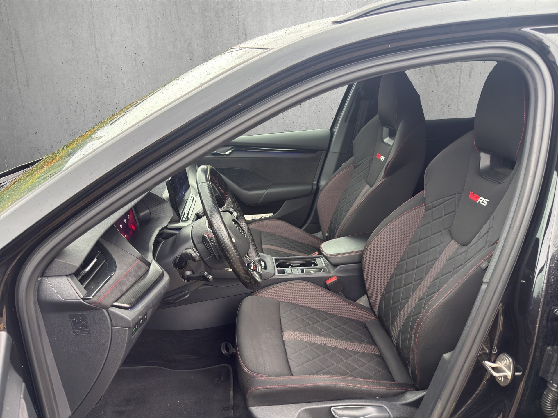 SKODA Octavia Combi 2.0 TDI DSG RS 4x4-image-5