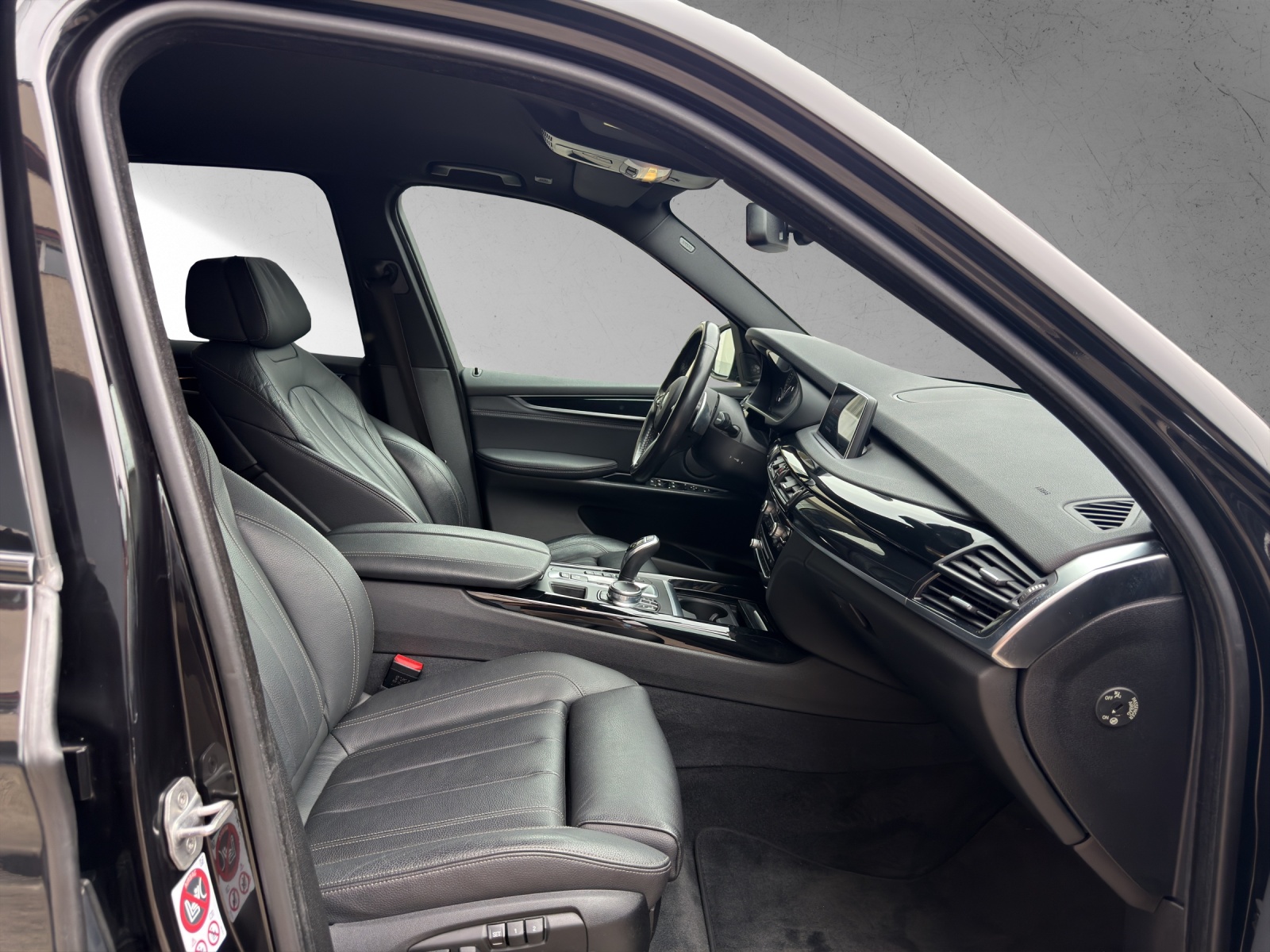 BMW X5 xDrive 40d Steptronic-image-11