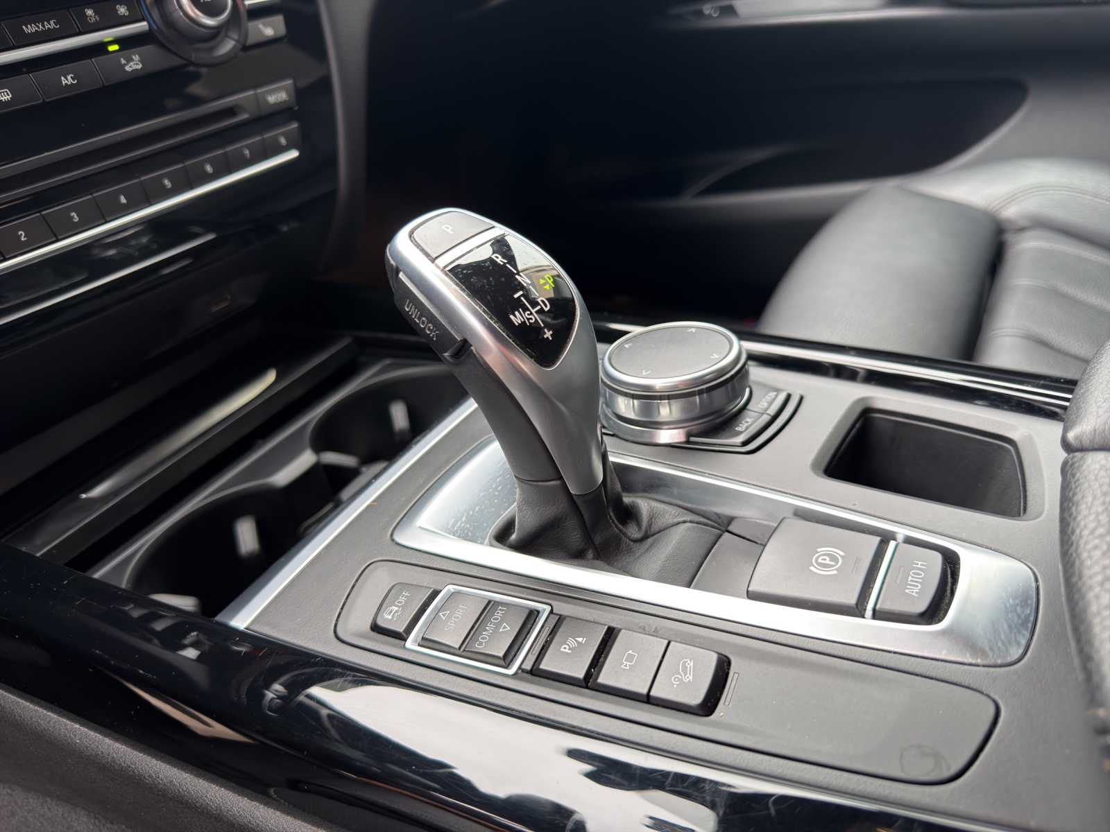 BMW X5 xDrive 40d Steptronic-image-9
