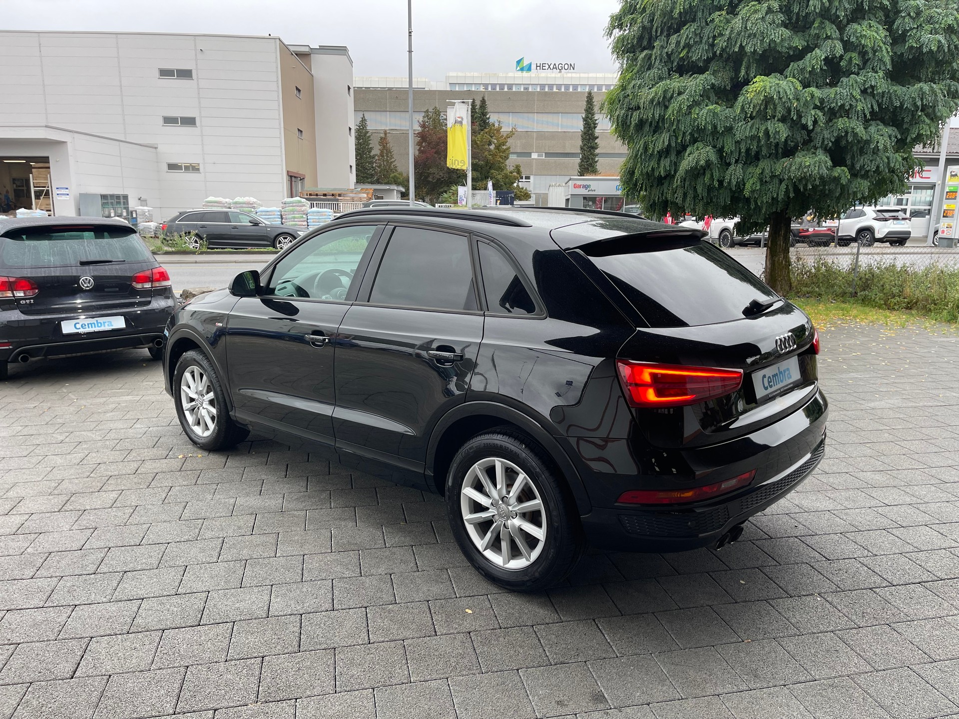 AUDI Q3 1.4 TFSI S-Line-image-5