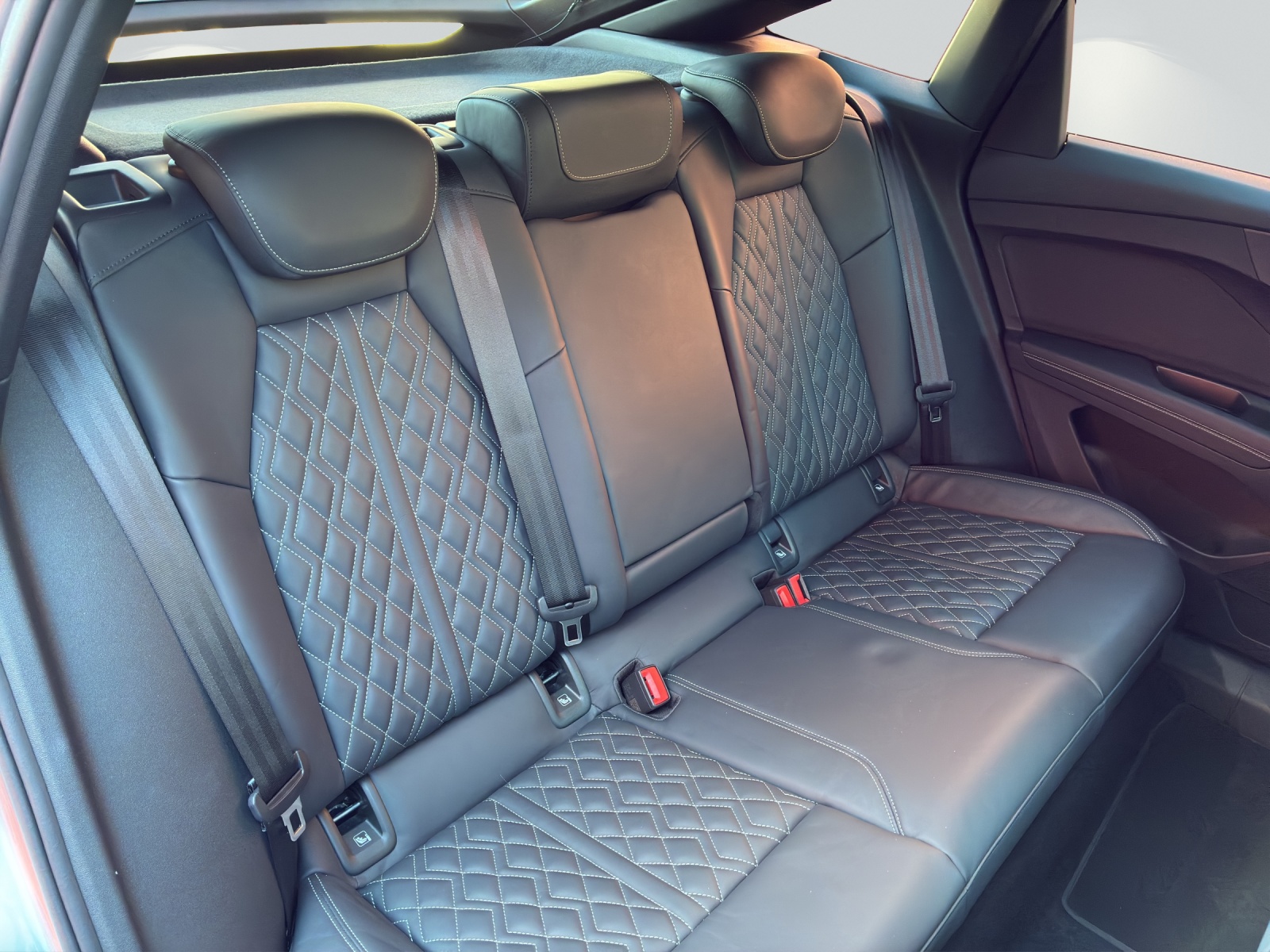 AUDI Q4 Sportback e-tron 50 quattro-image-8