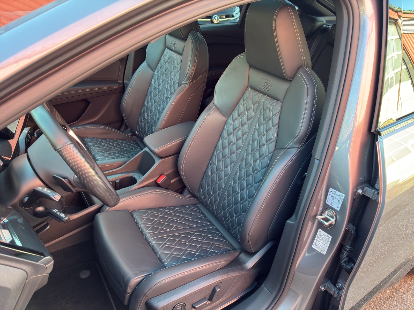 AUDI Q4 Sportback e-tron 50 quattro-image-11