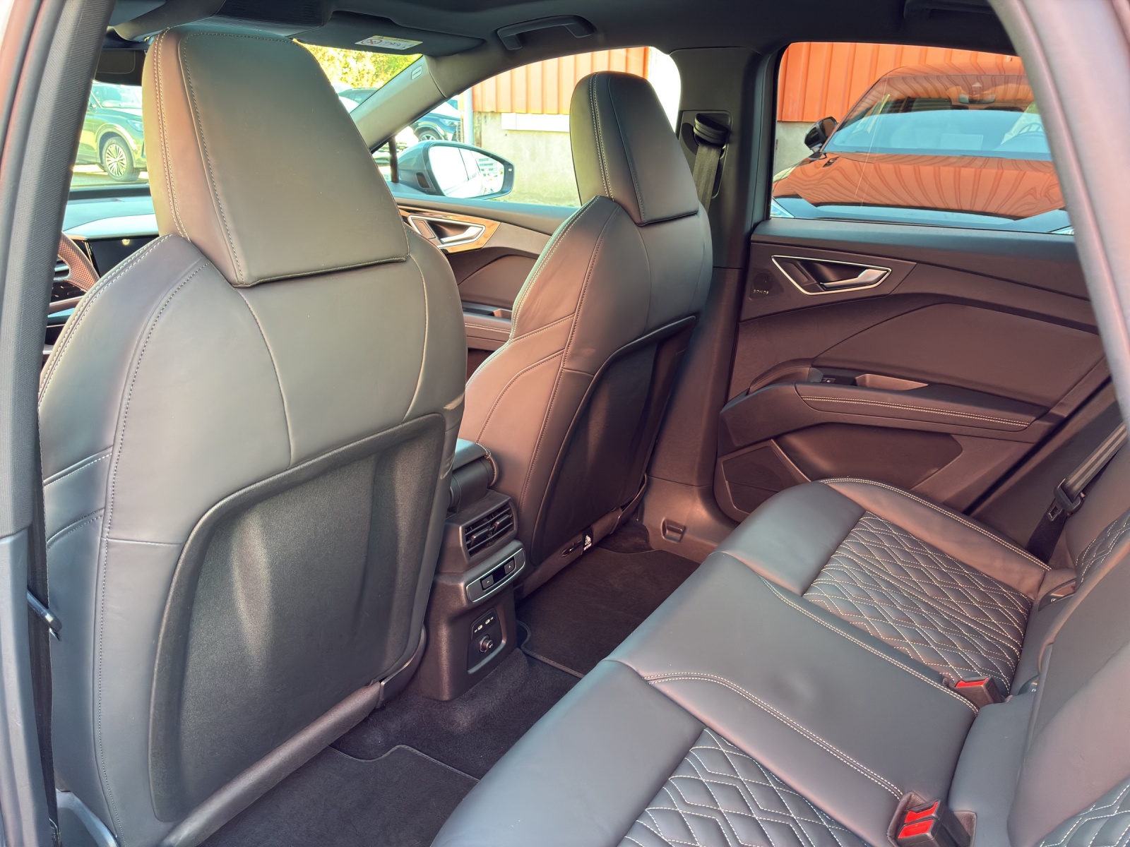AUDI Q4 Sportback e-tron 50 quattro-image-19