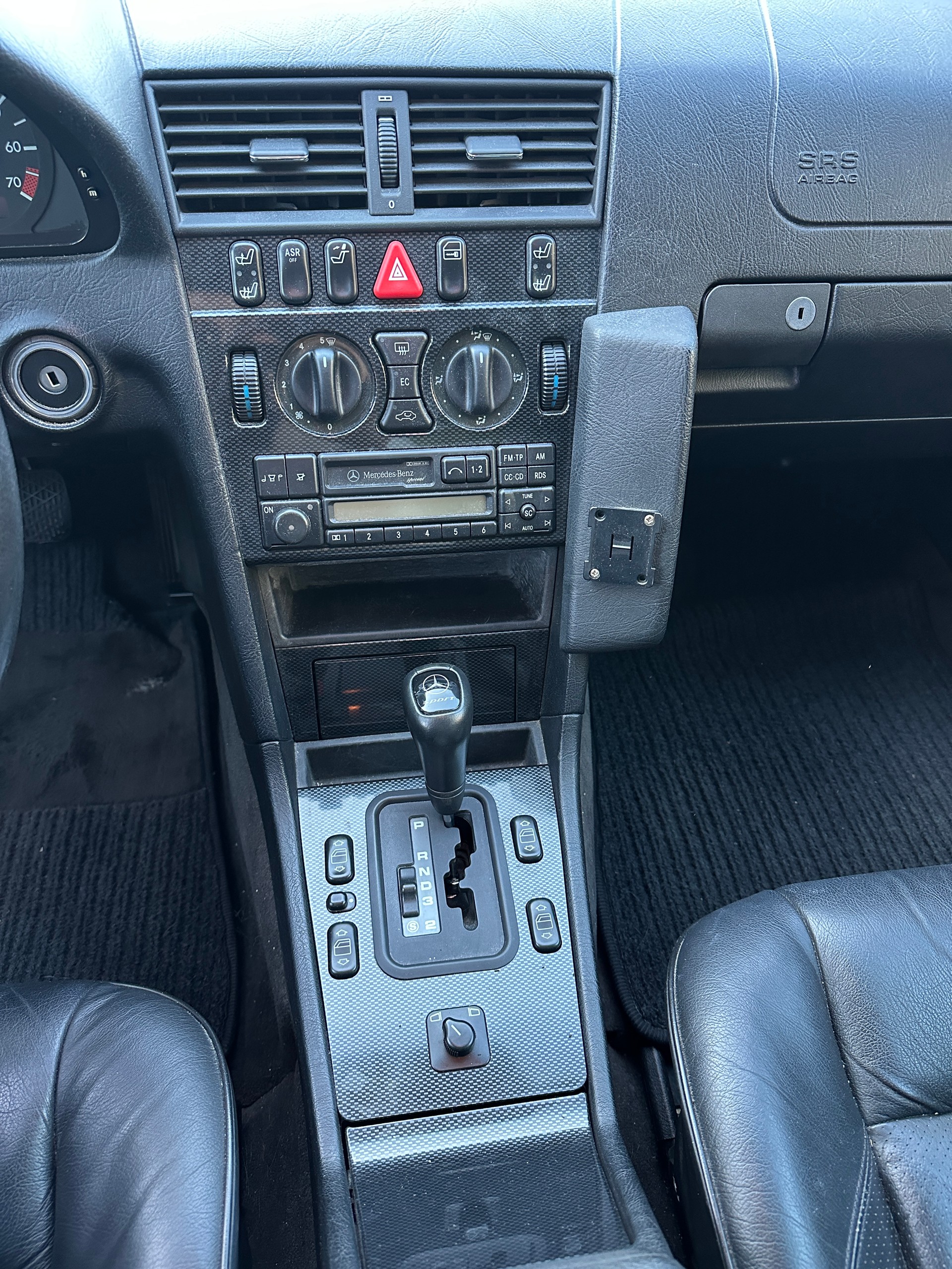 MERCEDES-BENZ 2.8-image-9
