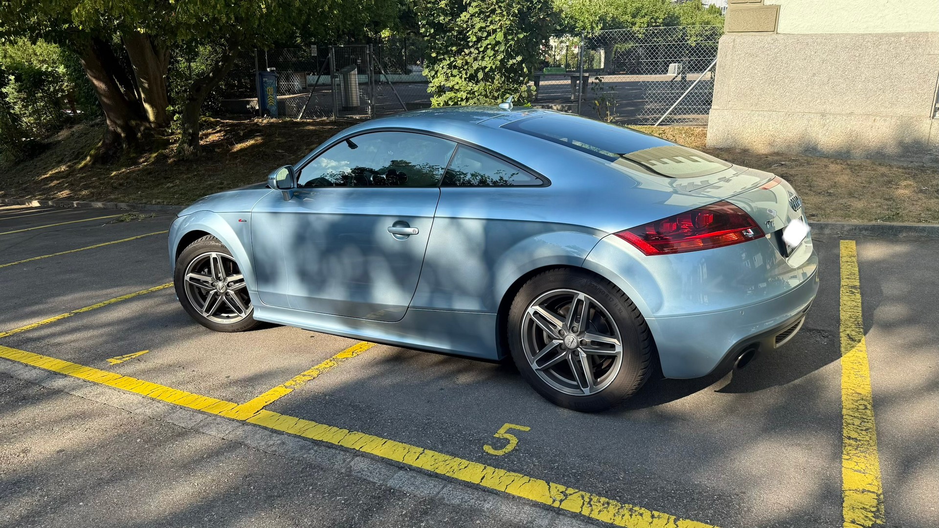 AUDI 2.0 TFSI 211 quattro S-Tronic-image-5