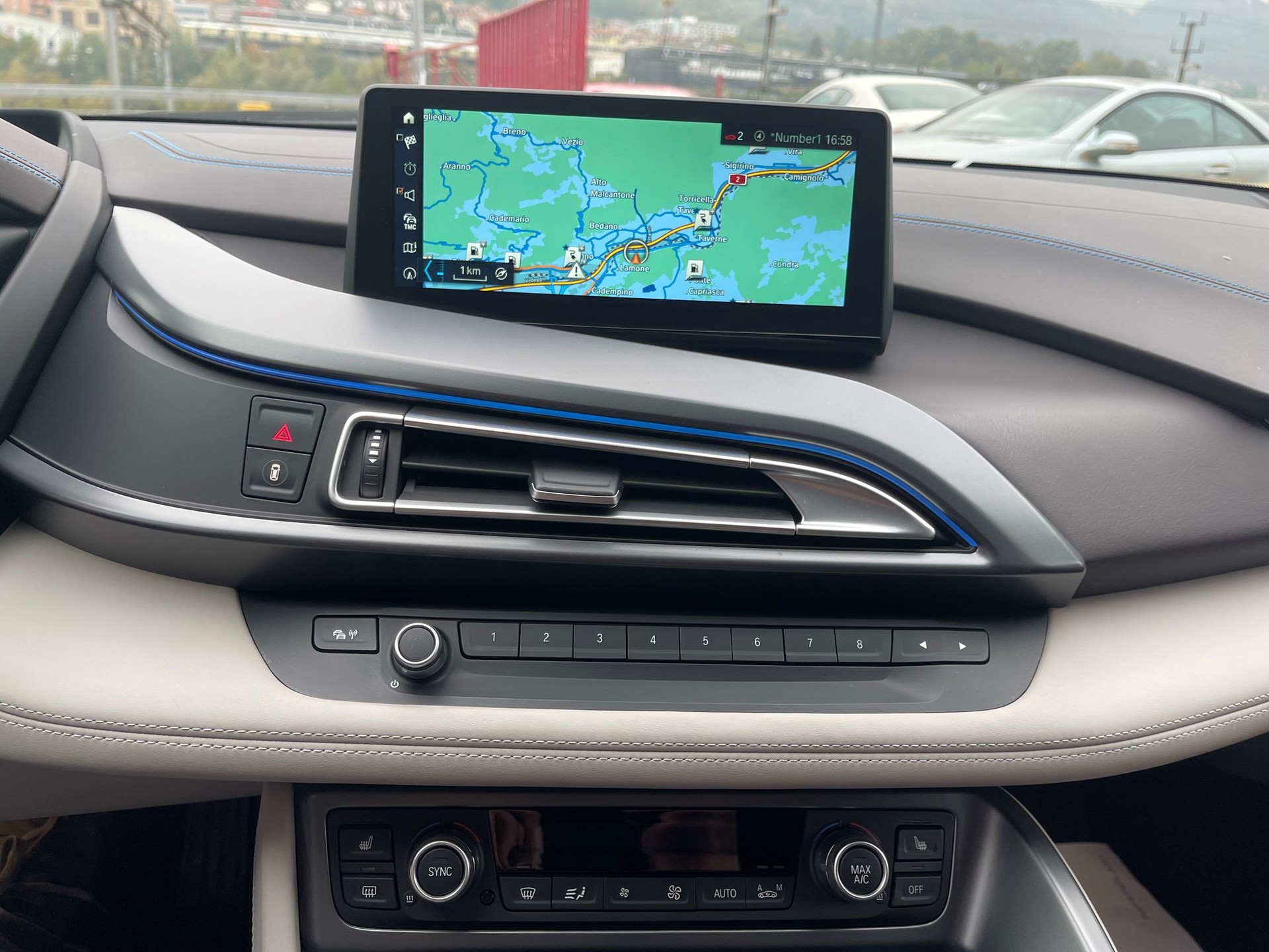 BMW i8 Coupé 11.9 KWH-image-6