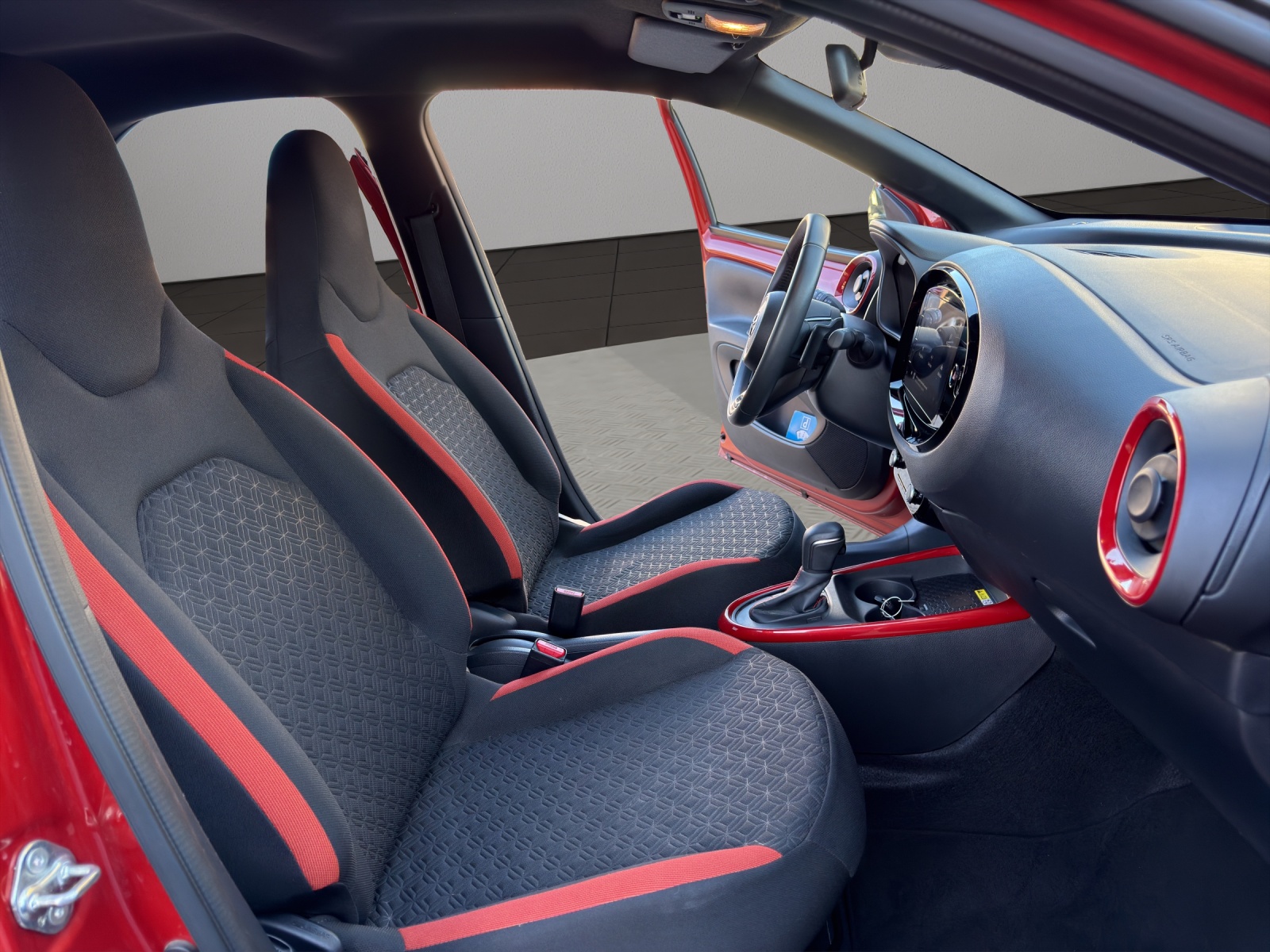 TOYOTA Aygo X 1.0 VVT-i Trend CVT-image-16