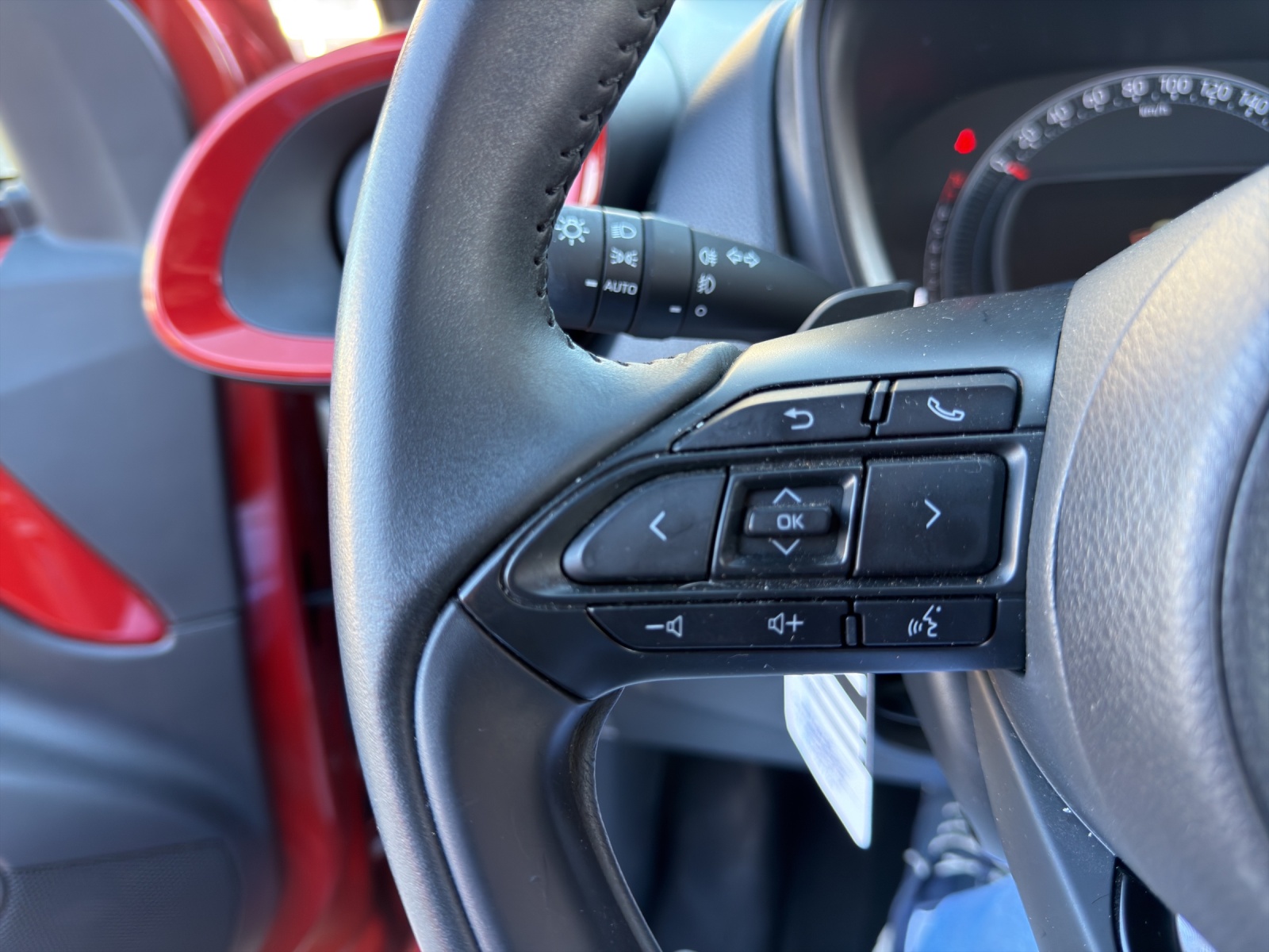 TOYOTA Aygo X 1.0 VVT-i Trend CVT-image-24