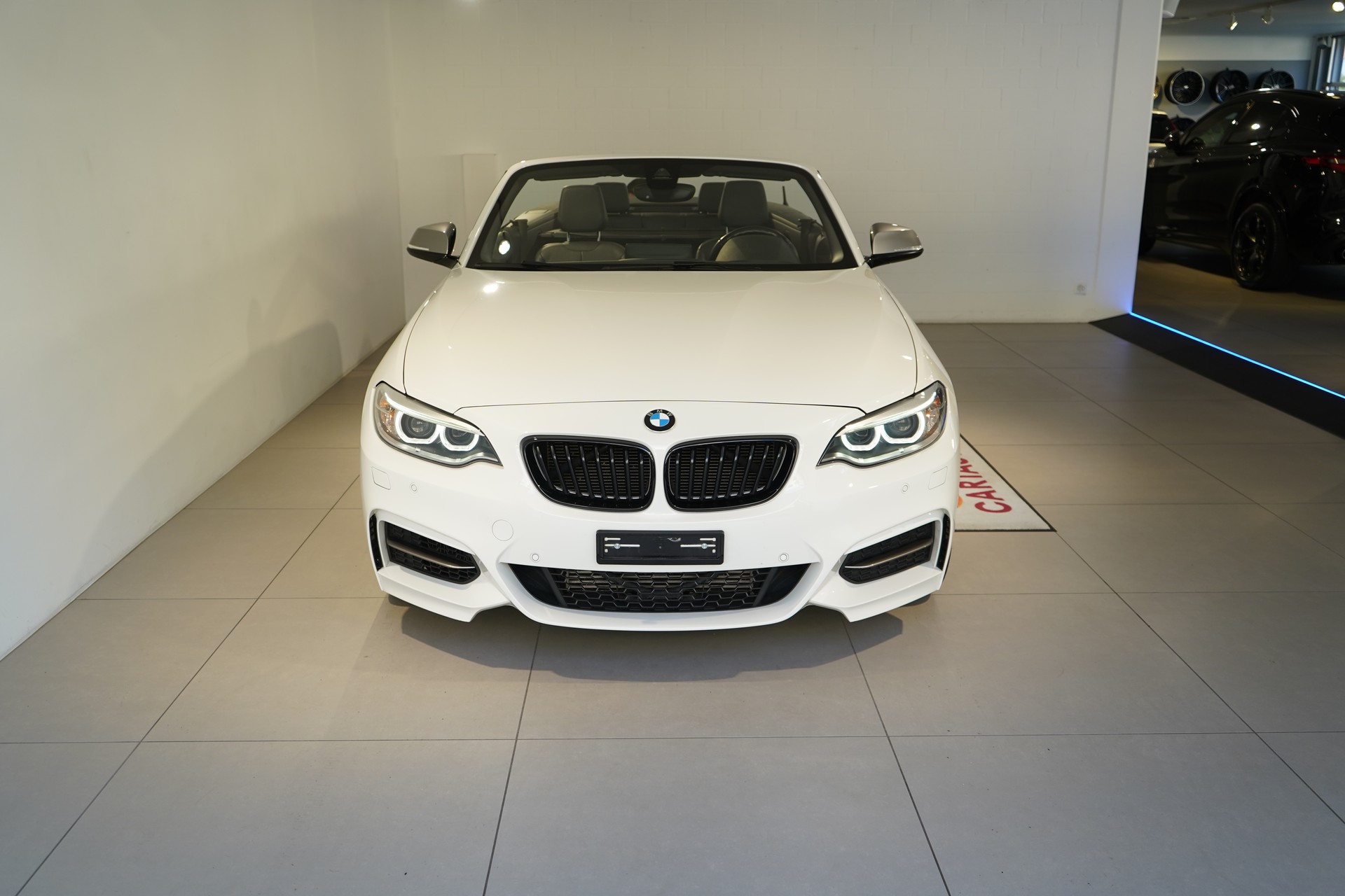 BMW M235i Steptronic-showroom-element-1