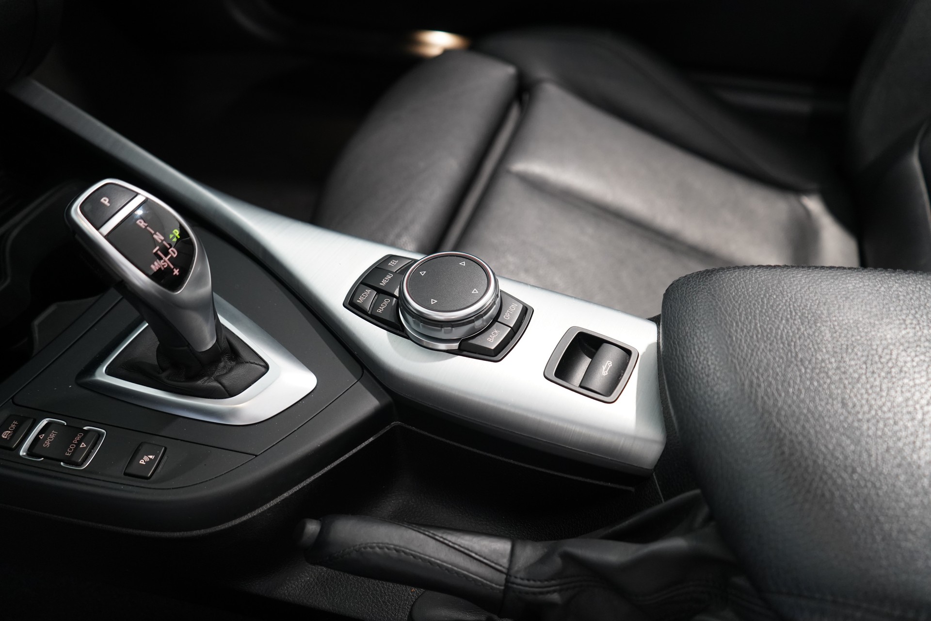 BMW M235i Steptronic-image-14