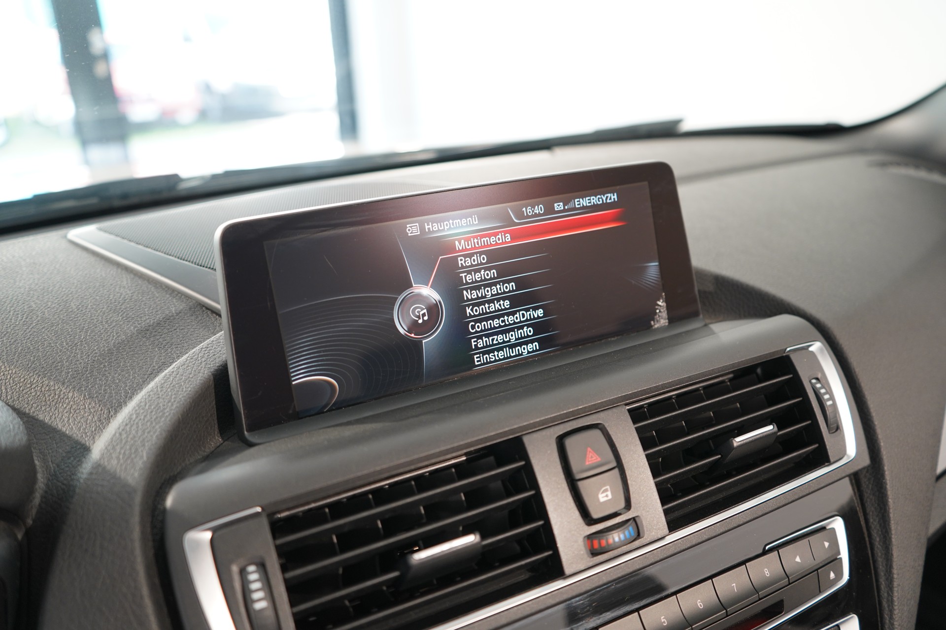 BMW M235i Steptronic-image-11