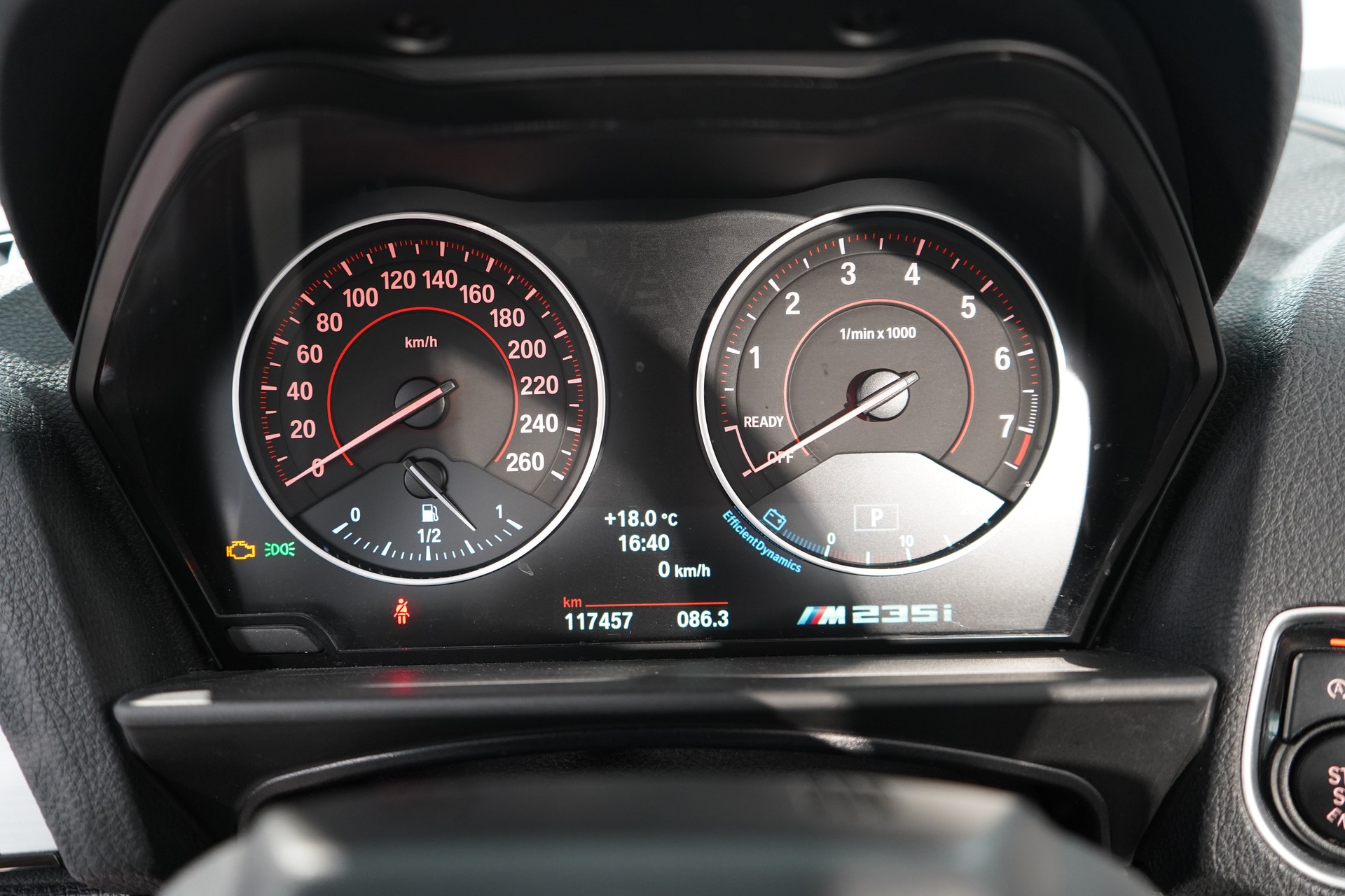 BMW M235i Steptronic-image-10