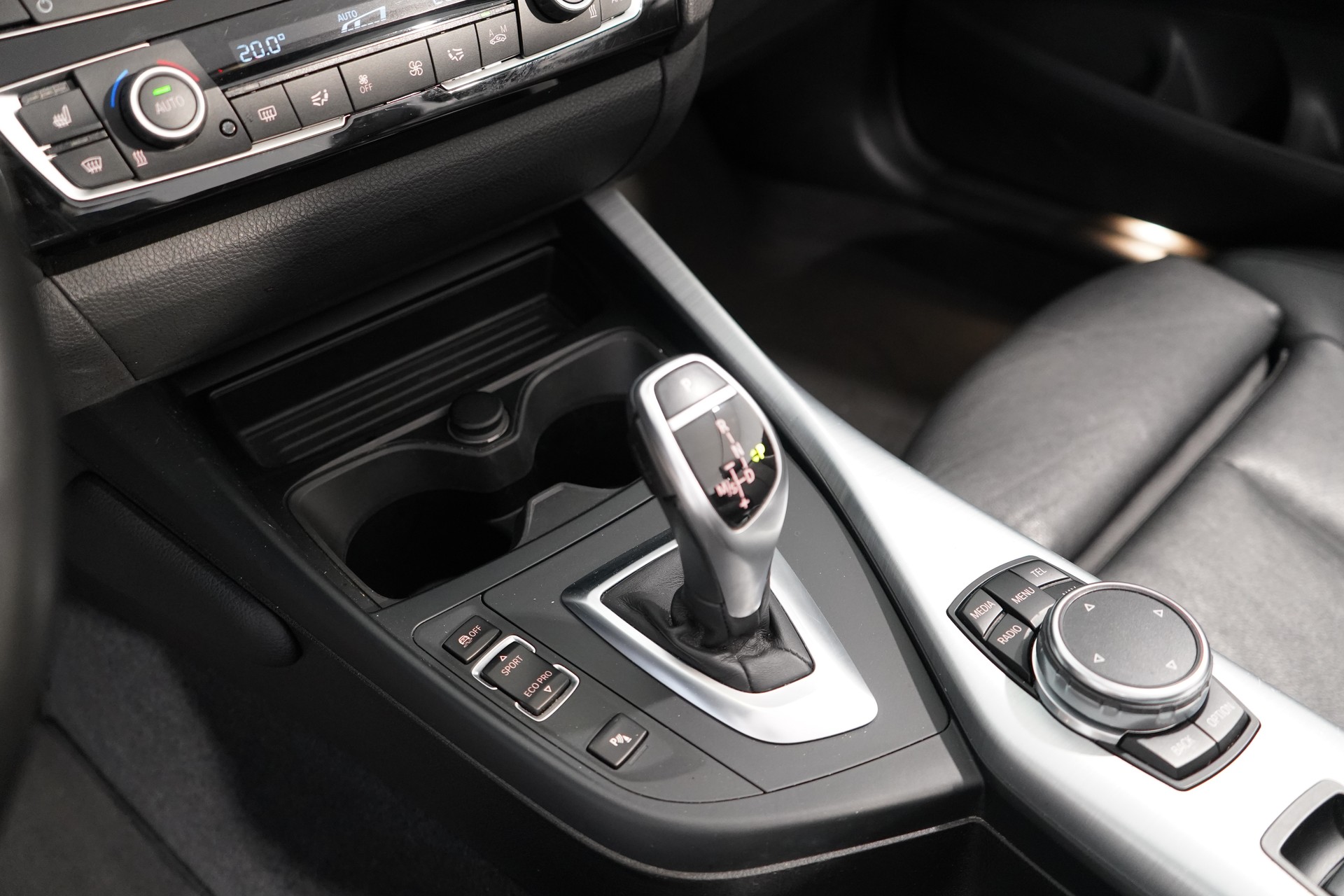BMW M235i Steptronic-image-13