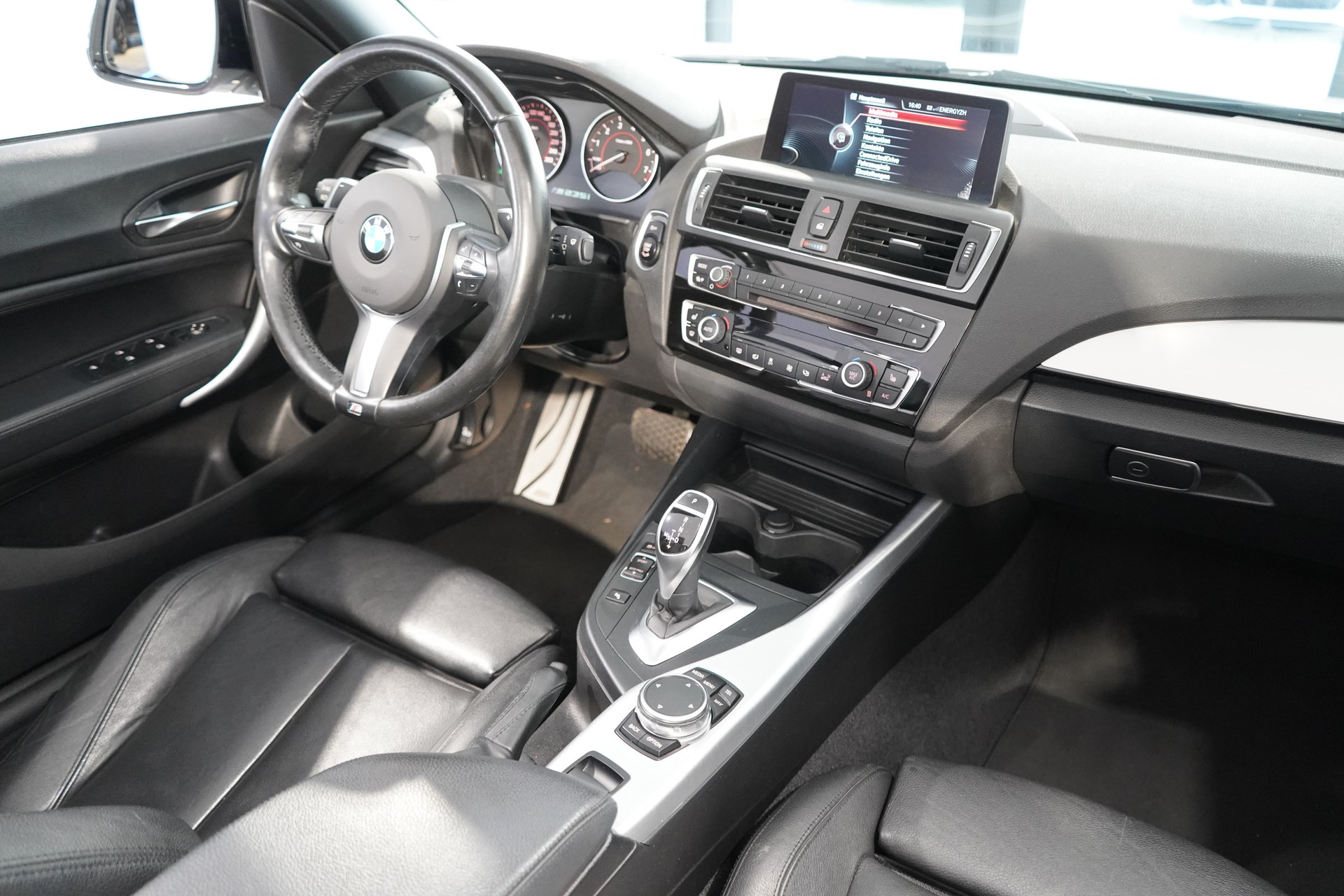 BMW M235i Steptronic-image-8