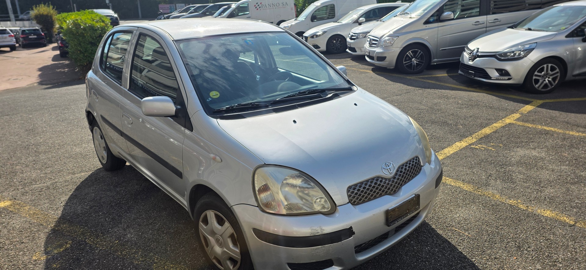 TOYOTA Yaris 1.3 Linea Luna-image-1