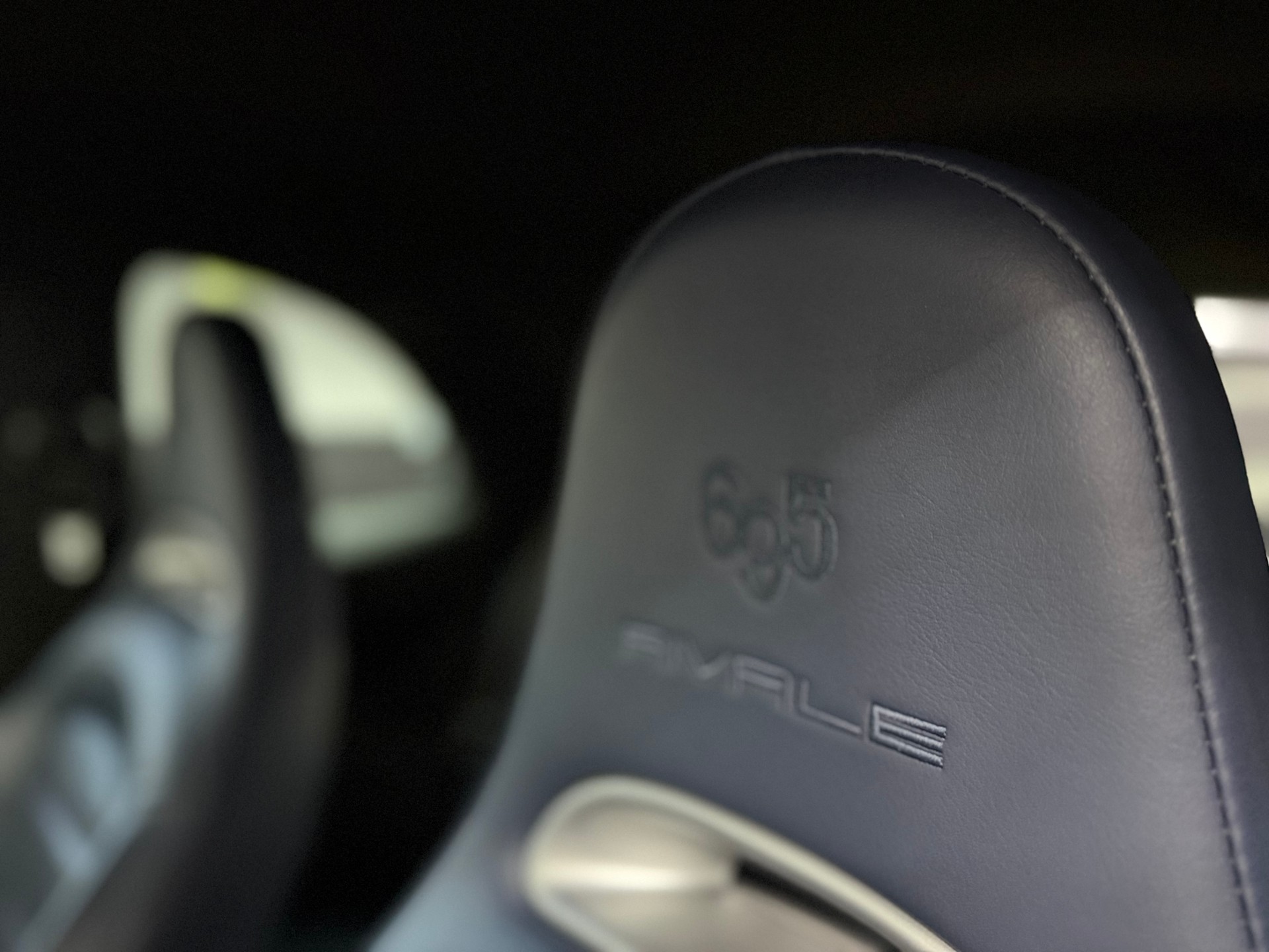 FIAT 695C 1.4 16V Turbo Abarth Rivale Dualogic | Akrapovic Auspuff | Cabrio | CH-Auto | Beats Soundsystem | Special Edition Nr. 2569-image-18