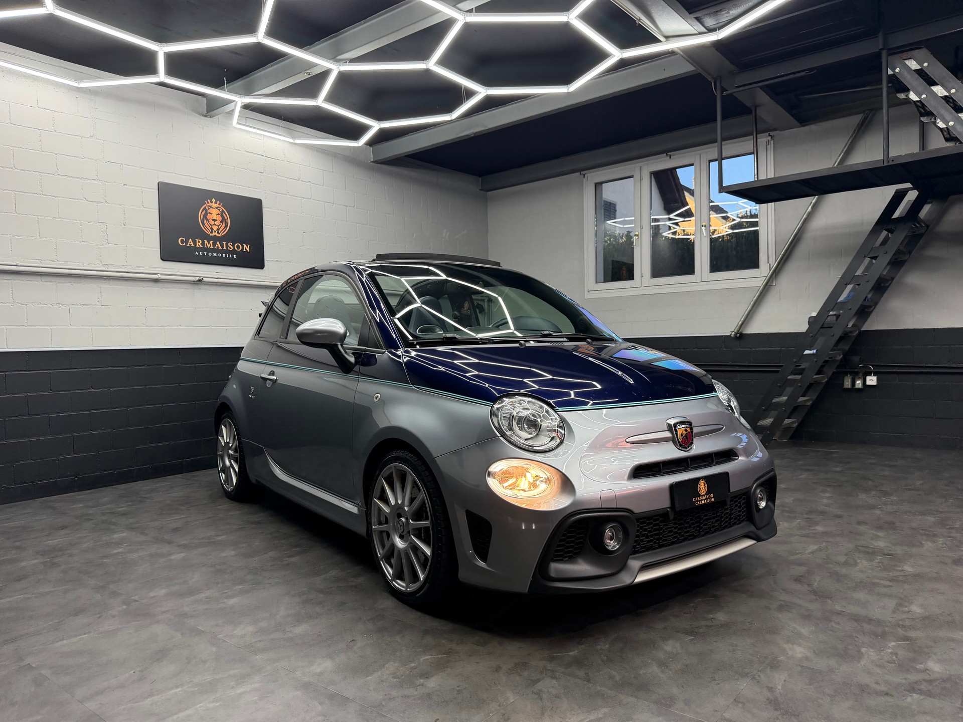 FIAT 695C 1.4 16V Turbo Abarth Rivale Dualogic | Akrapovic Auspuff | Cabrio | CH-Auto | Beats Soundsystem | Special Edition Nr. 2569-image-0