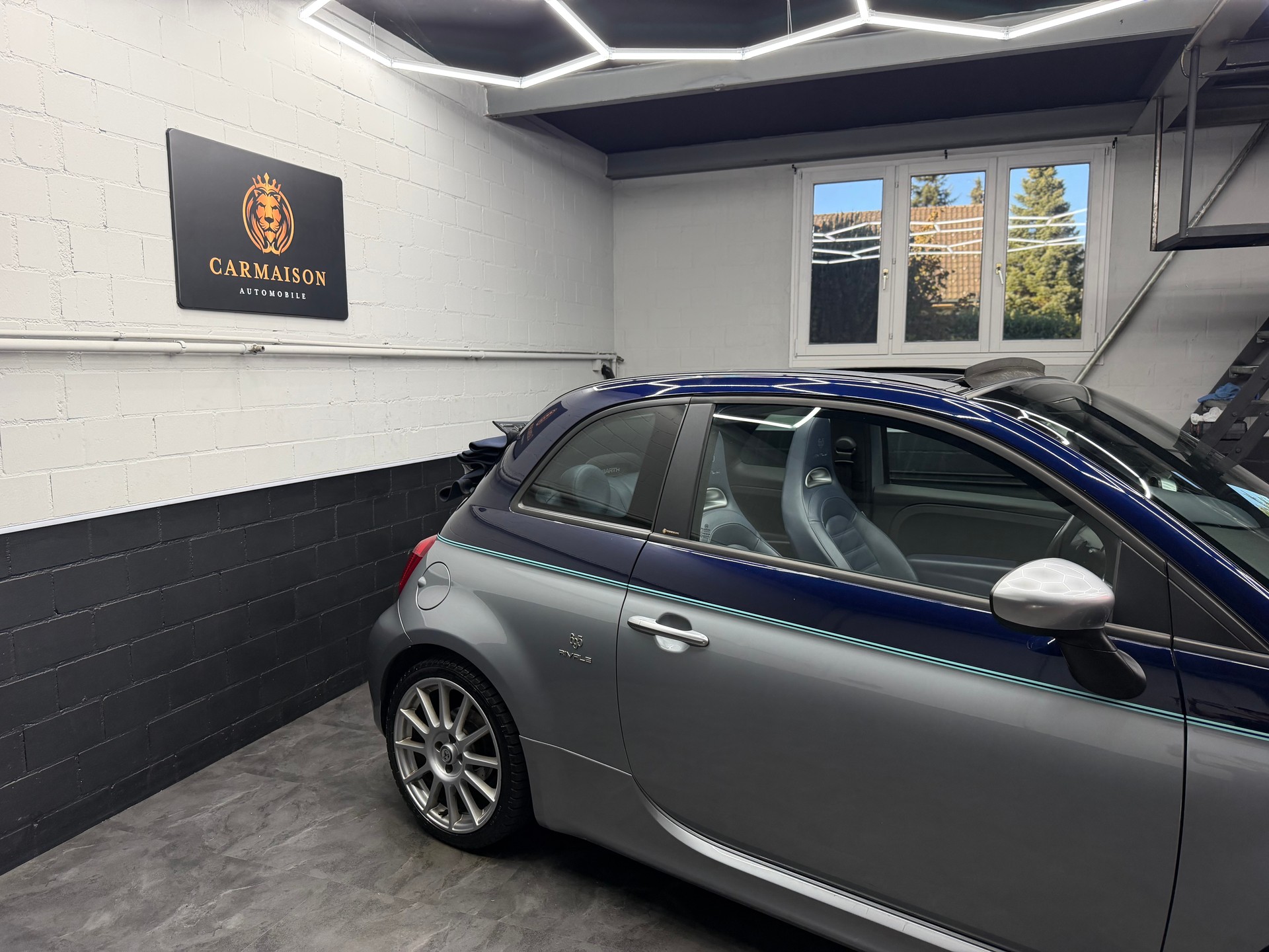 FIAT 695C 1.4 16V Turbo Abarth Rivale Dualogic | Akrapovic Auspuff | Cabrio | CH-Auto | Beats Soundsystem | Special Edition Nr. 2569-image-4
