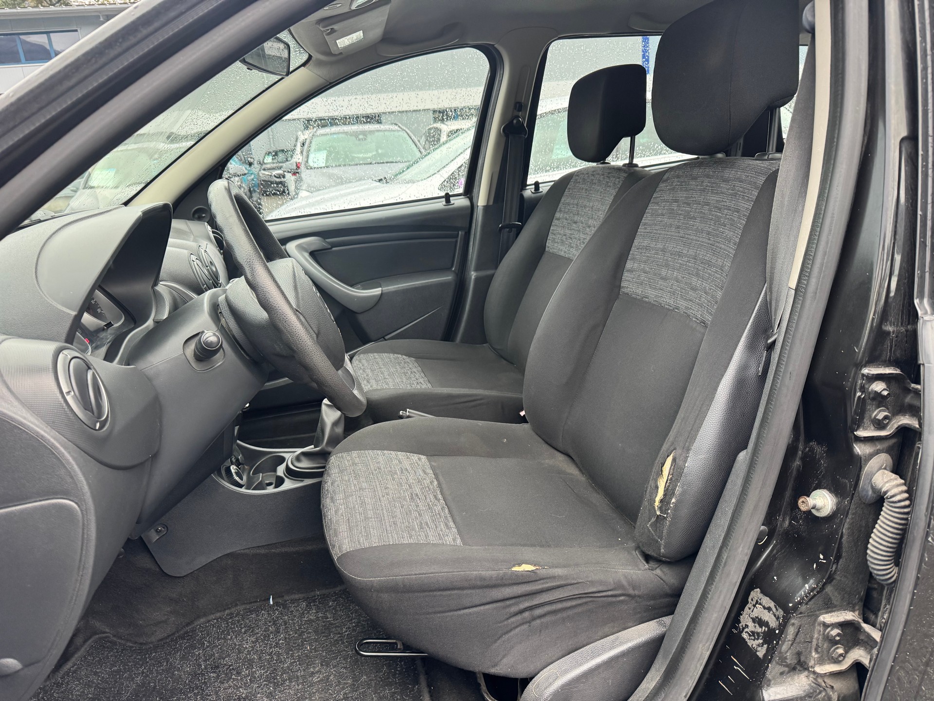 DACIA Duster 1.6 4x4-image-11