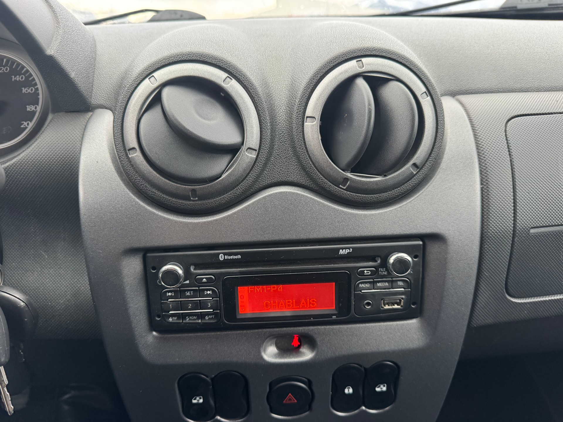 DACIA Duster 1.6 4x4-image-16