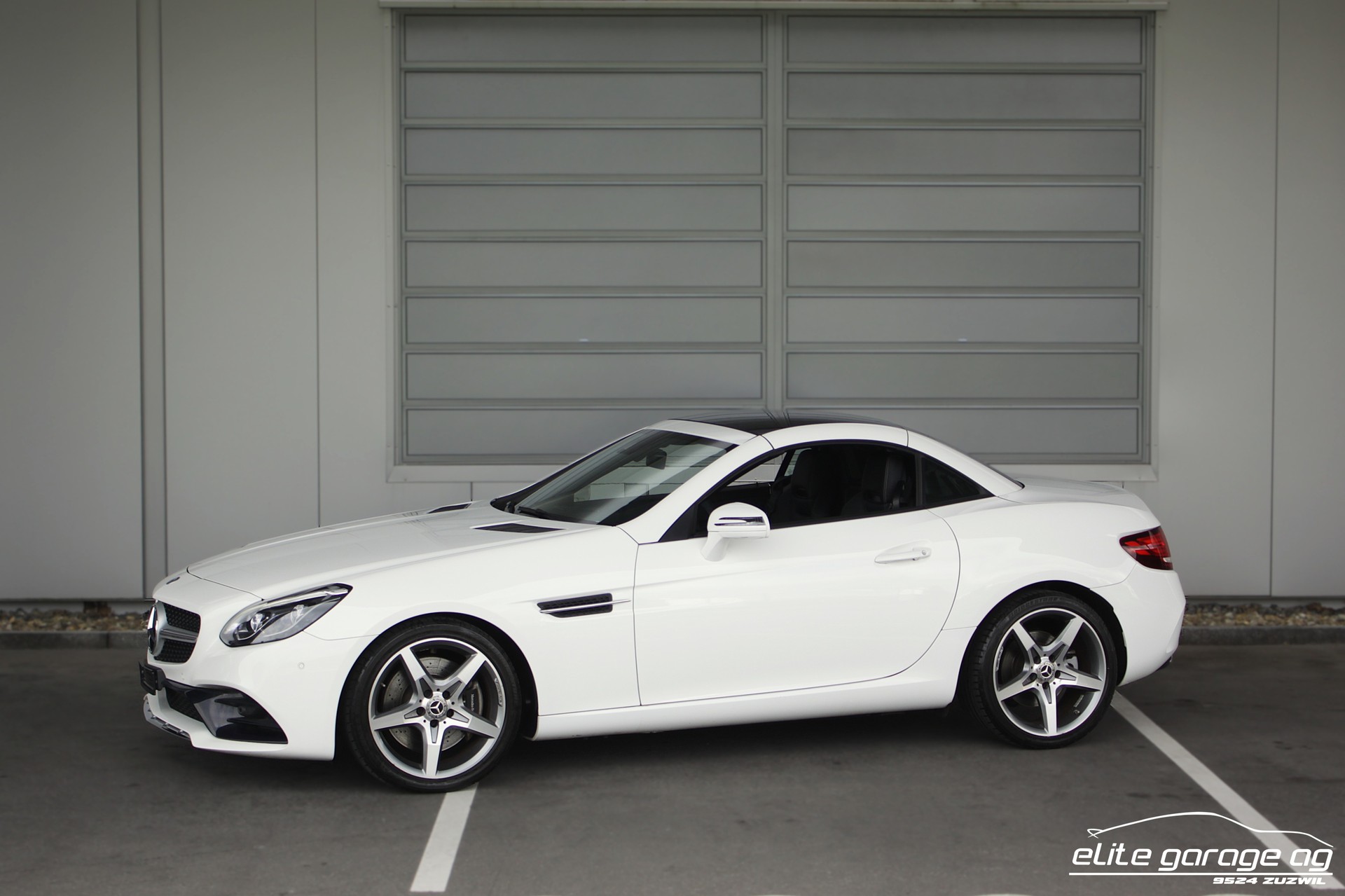 MERCEDES-BENZ SLC 300 AMG Line 9G-Tronic