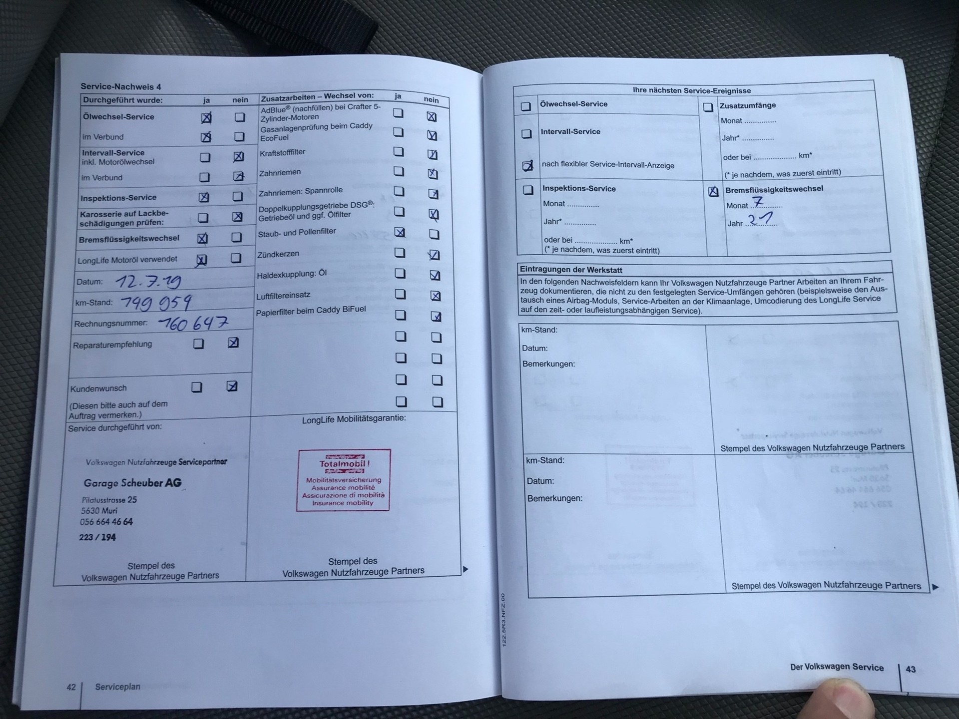 VW T5 2.0 TDI Champion-image-11