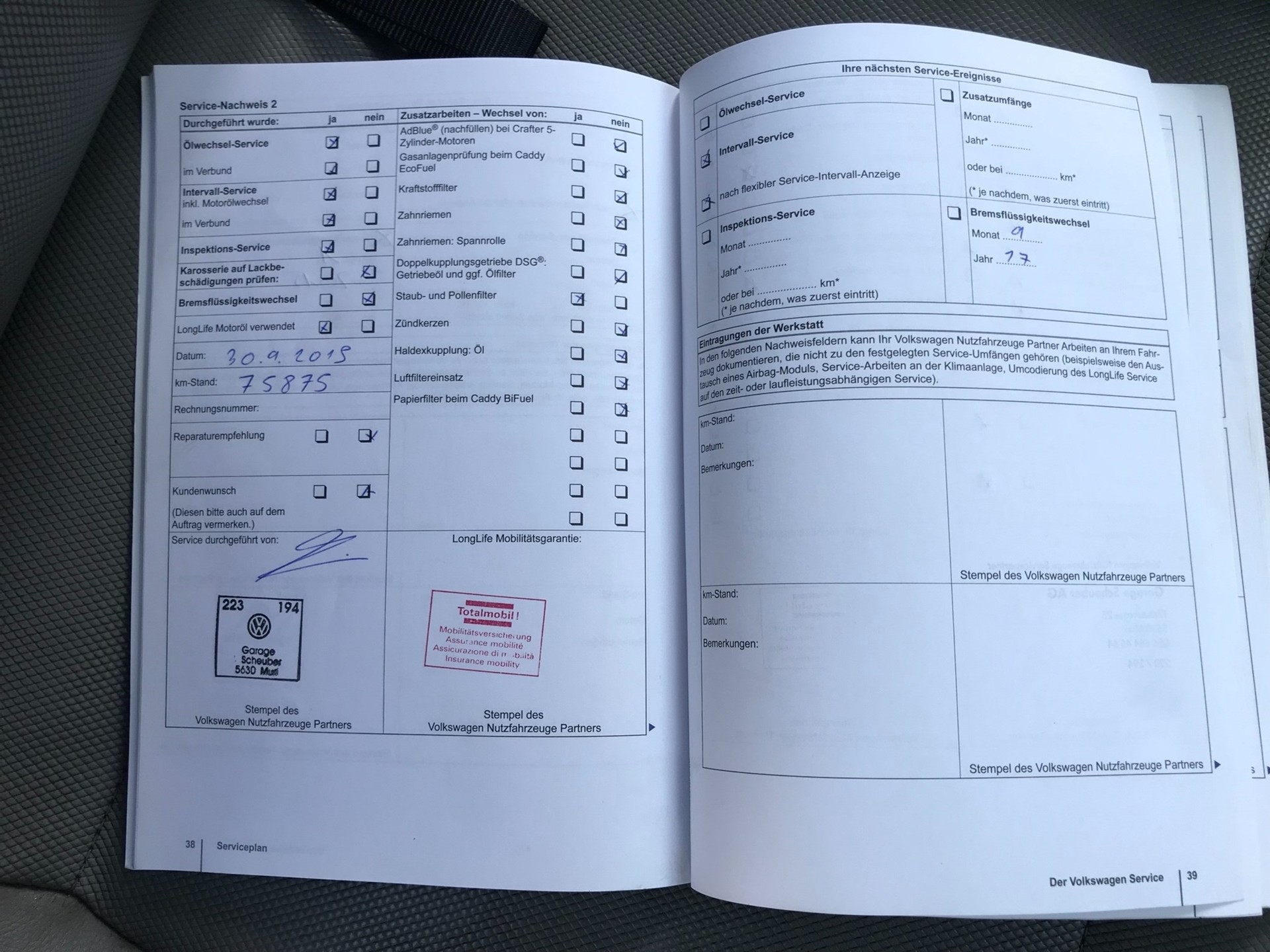 VW T5 2.0 TDI Champion-image-9