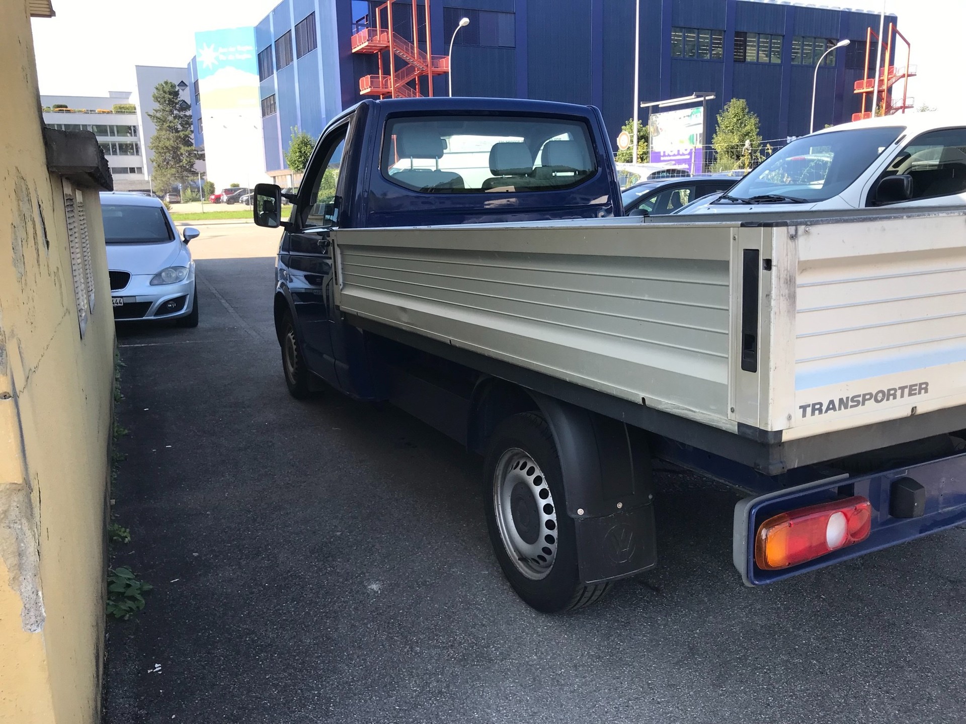 VW T5 2.0 TDI Champion-image-5