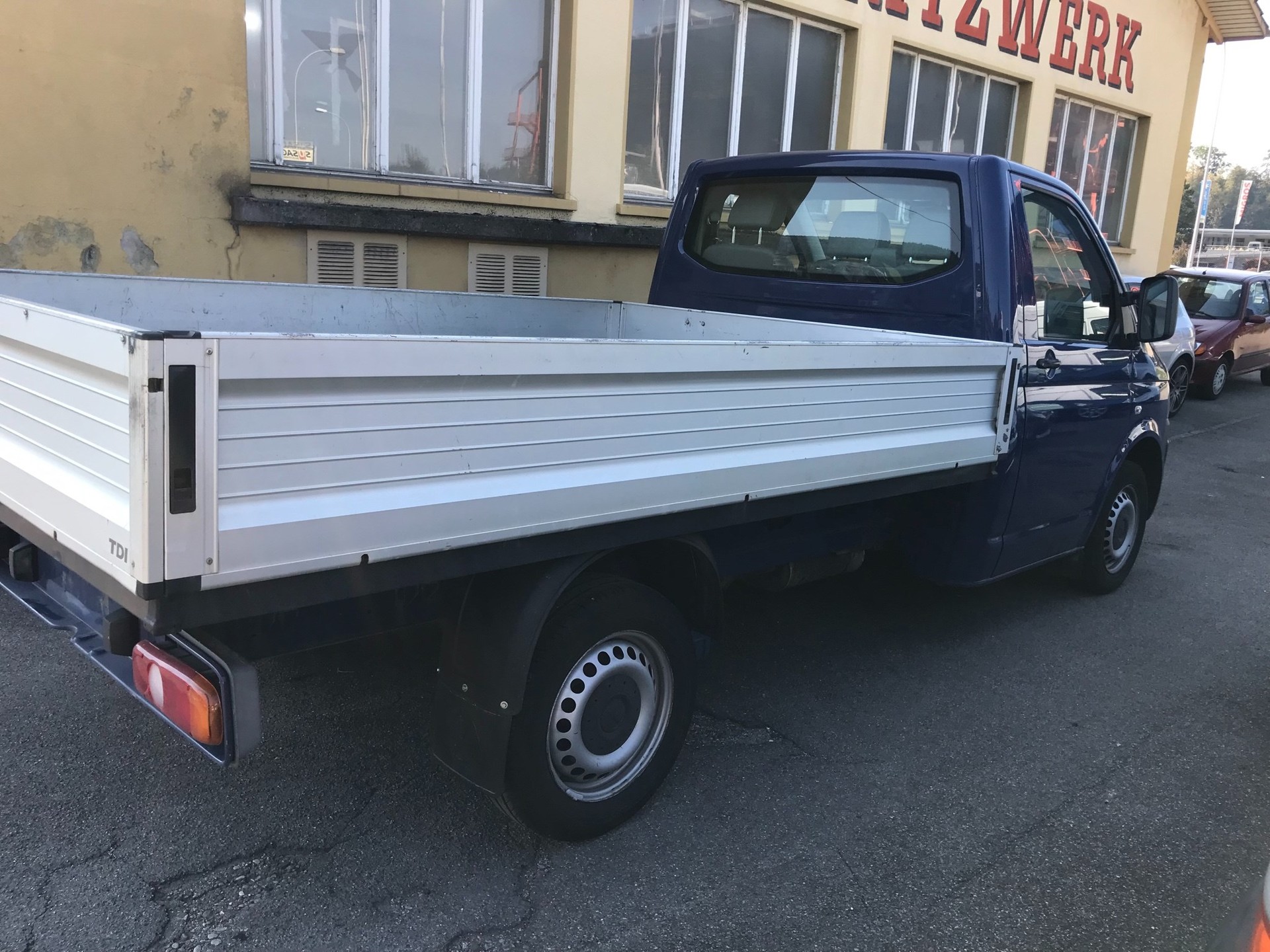 VW T5 2.0 TDI Champion-image-3