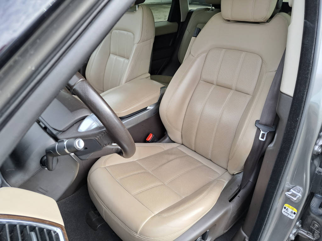 LAND ROVER Range Rover Sport 3.0 SDV6 HSE-image-8