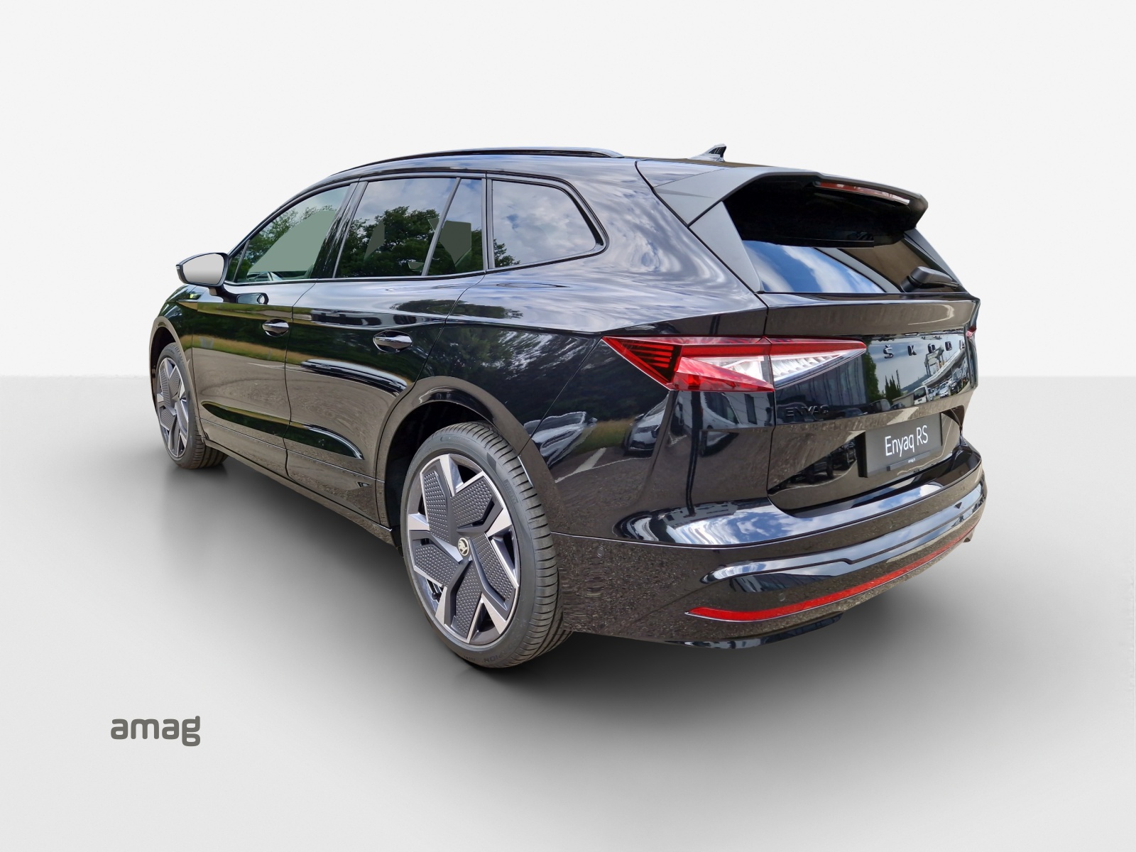 SKODA Enyaq RS 4x4-image-2